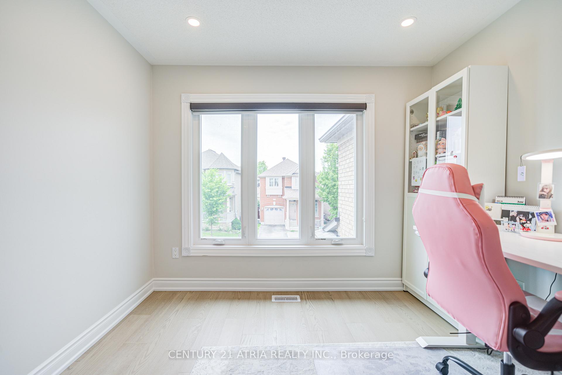 Photo 36 of 11 Crawford Street, Markham, Berczy — HOMEH