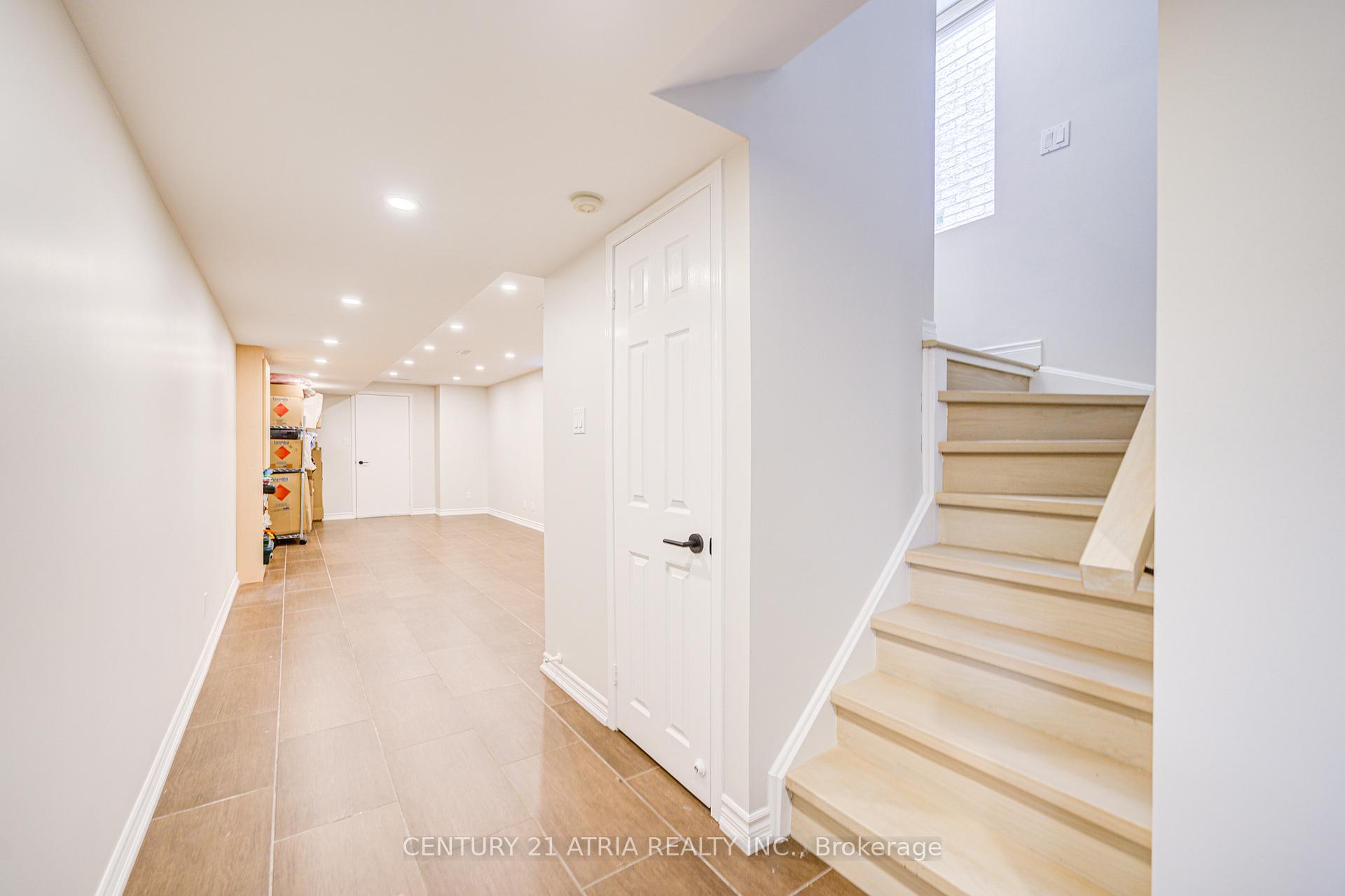 Photo 41 of 11 Crawford Street, Markham, Berczy — HOMEH
