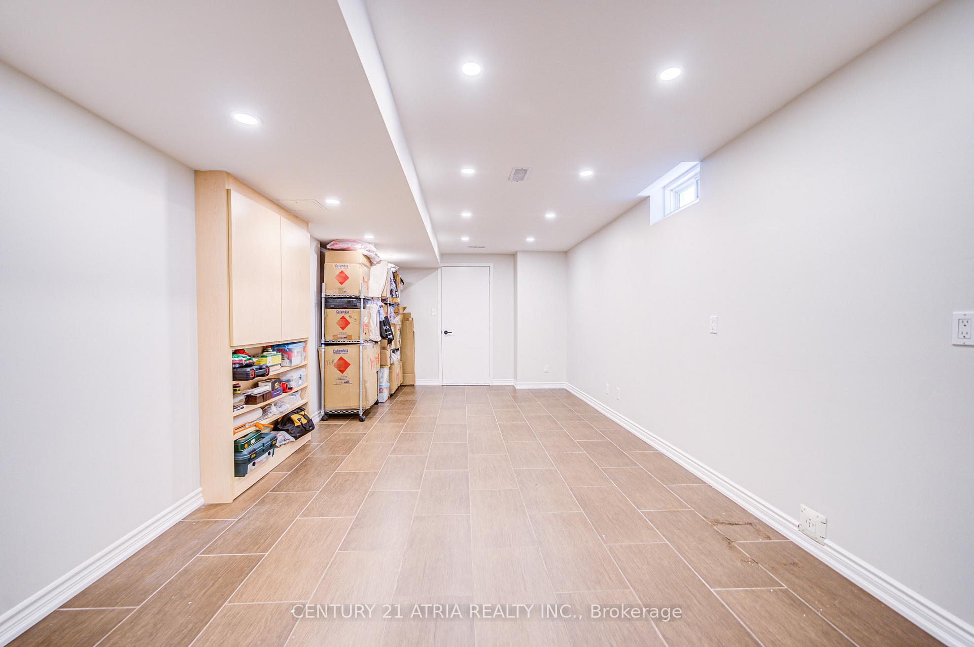 Photo 43 of 11 Crawford Street, Markham, Berczy — HOMEH