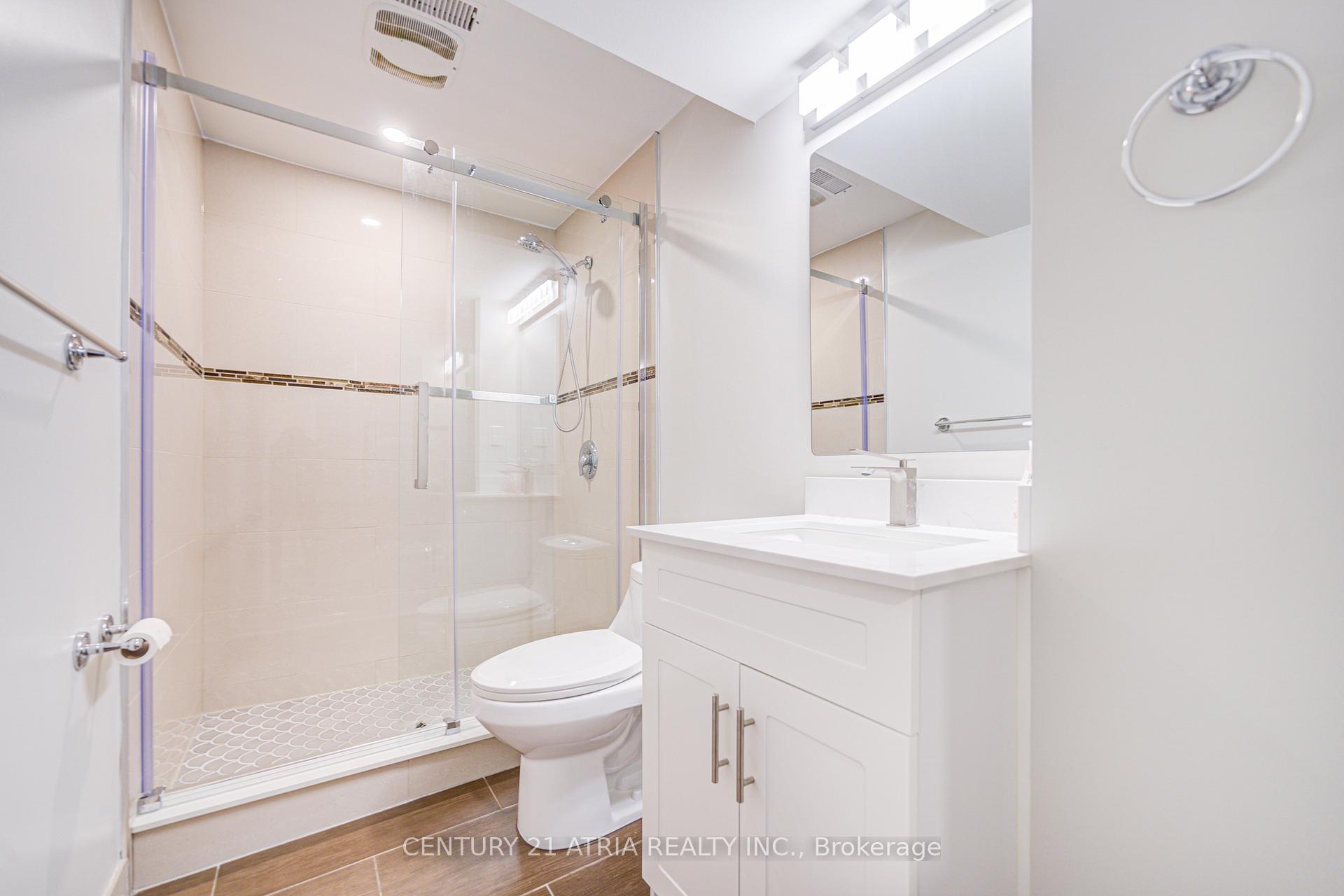 Photo 45 of 11 Crawford Street, Markham, Berczy — HOMEH