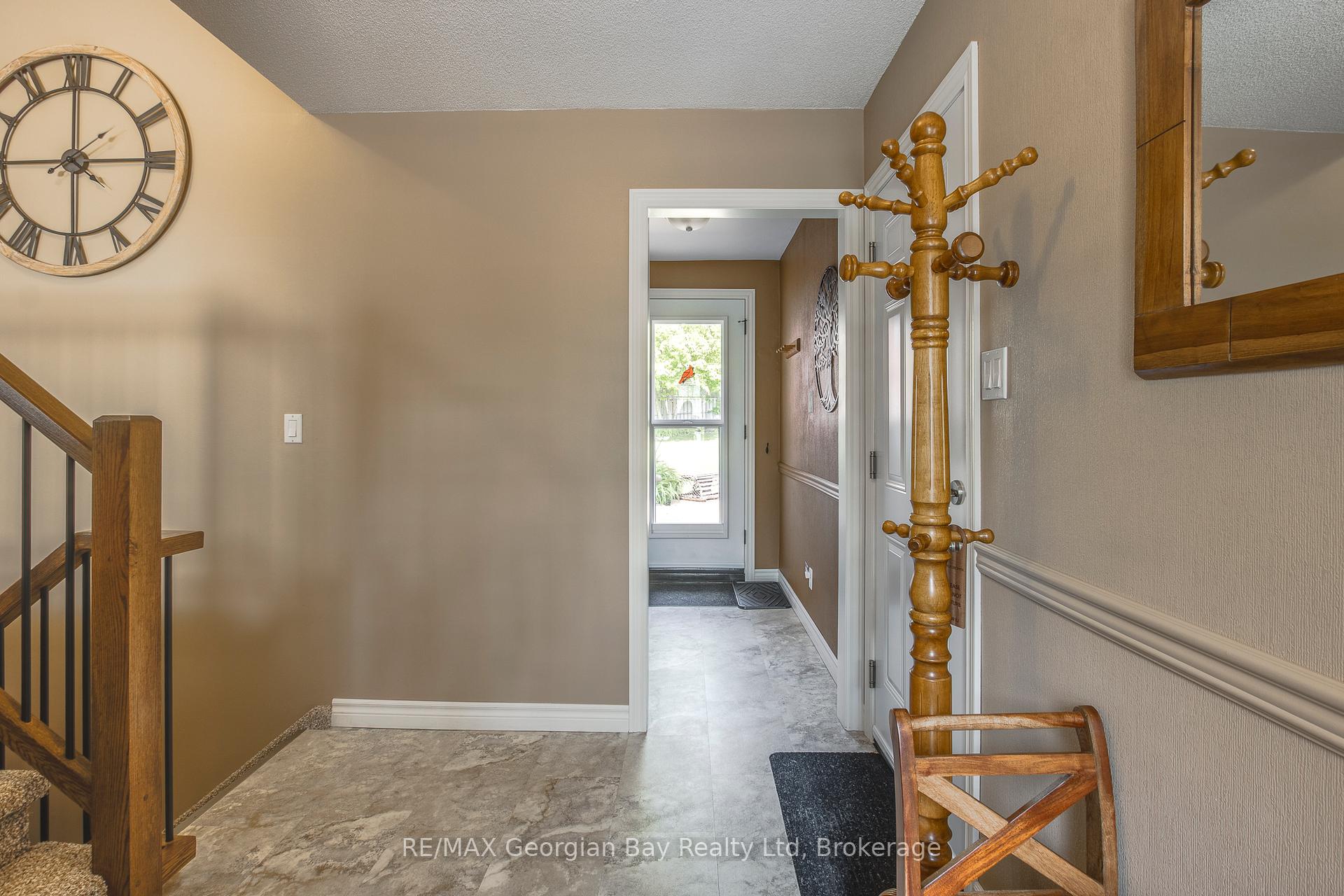 Photo 4 of 103 Woodland Drive, Midland — HOMEH