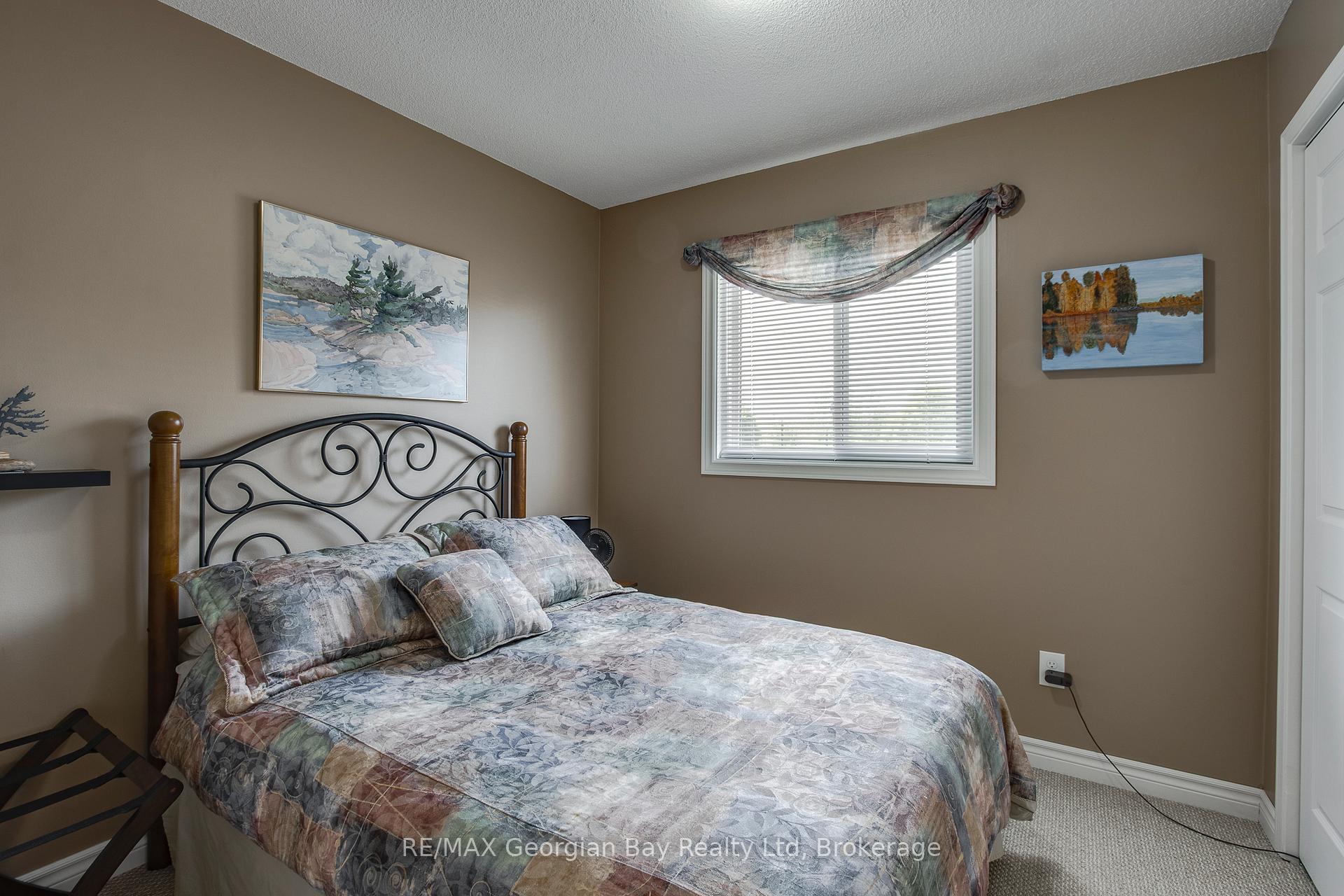 Photo 19 of 103 Woodland Drive, Midland — HOMEH