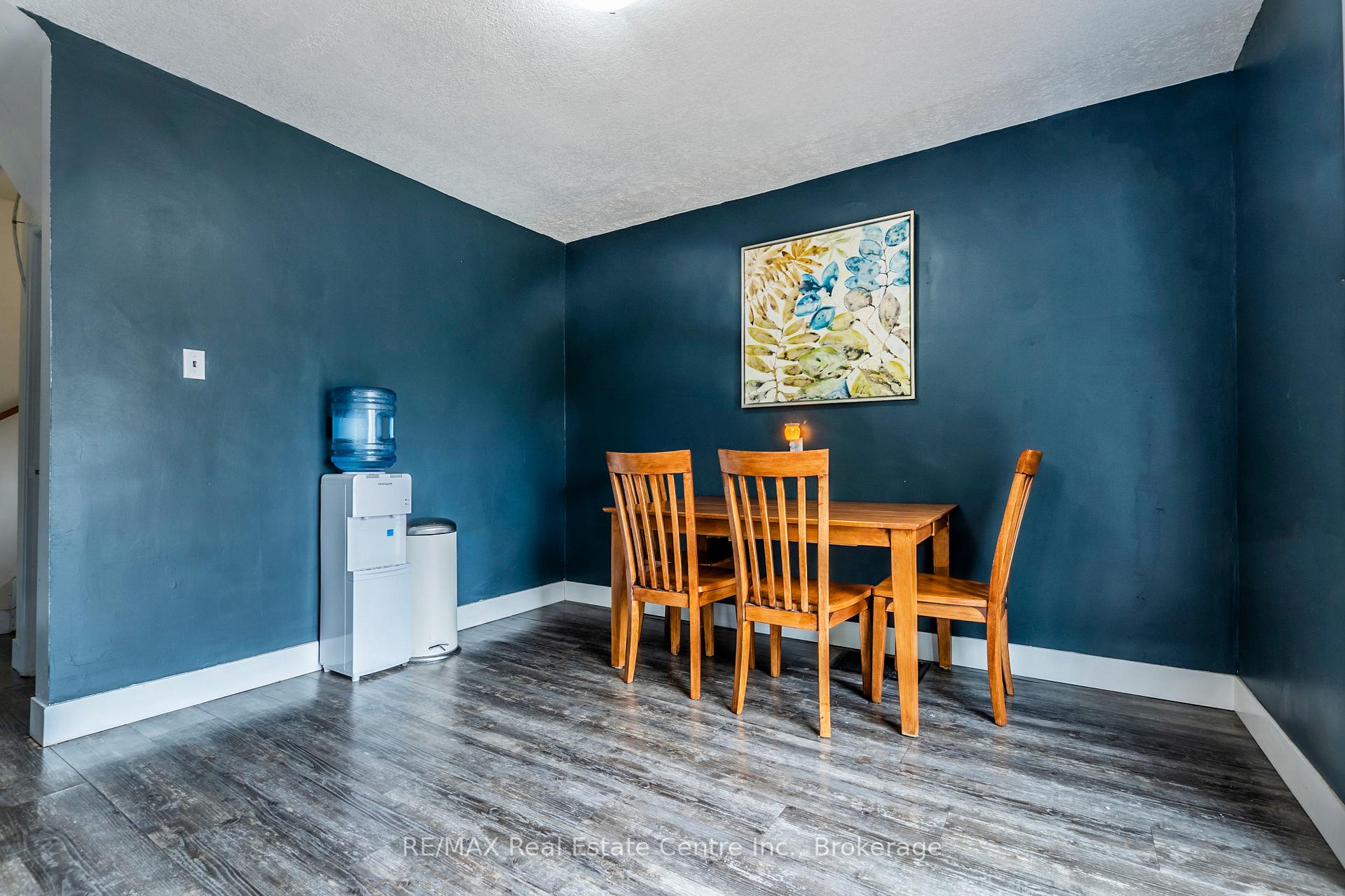 Photo 8 of 778 Guelph Street, Kitchener — HOMEH