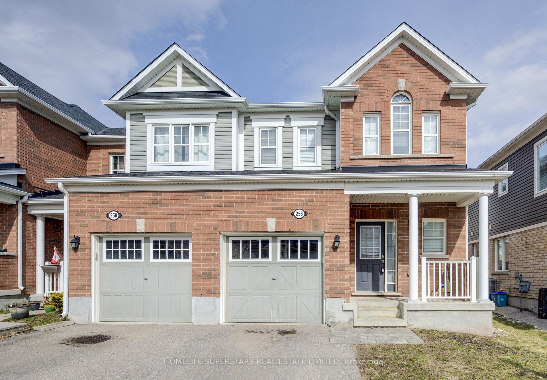 Photo 3 of 256 Apple Hill Crescent, Kitchener, Rosenburg — HOMEH
