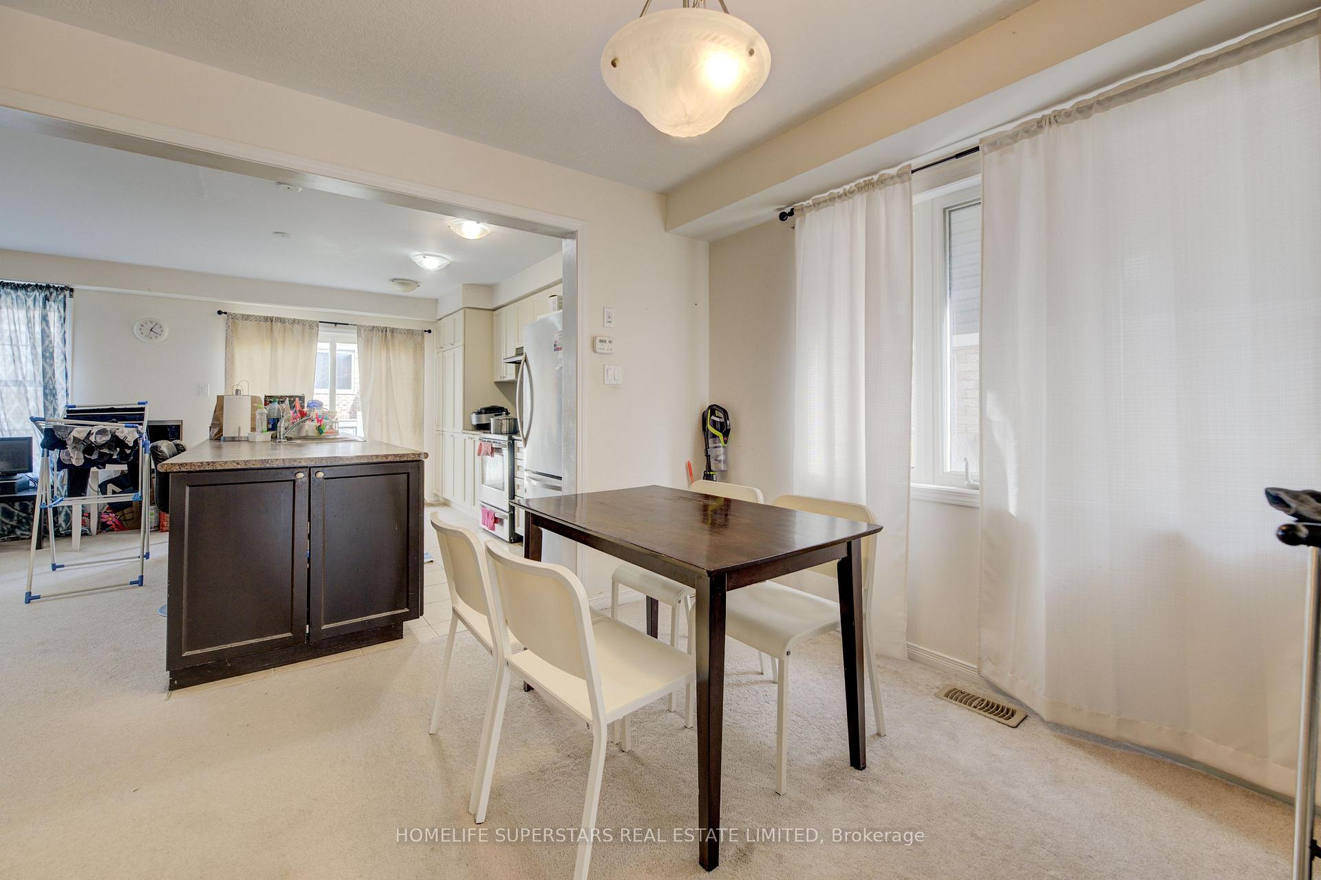 Photo 7 of 256 Apple Hill Crescent, Kitchener, Rosenburg — HOMEH