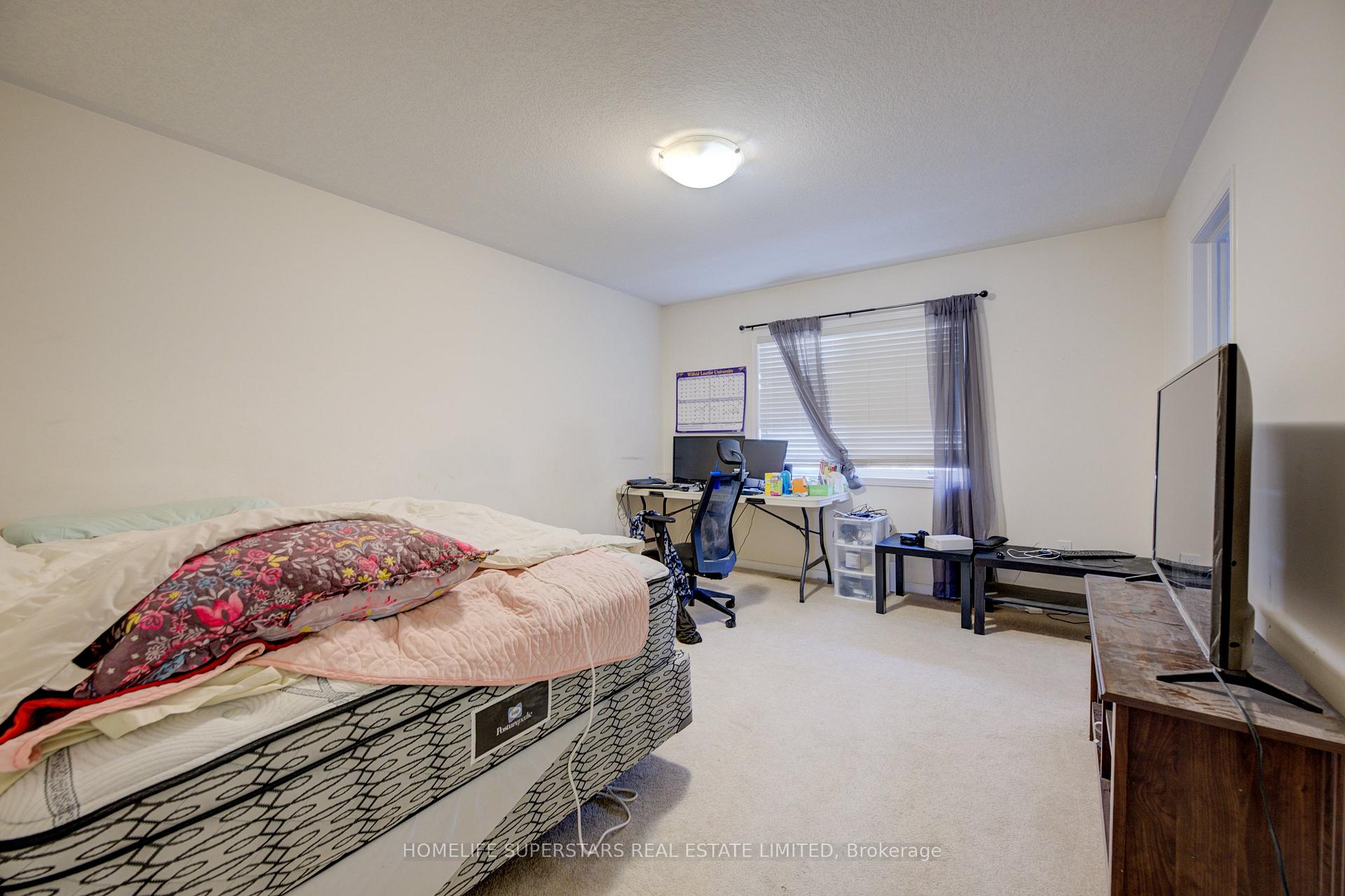 Photo 16 of 256 Apple Hill Crescent, Kitchener, Rosenburg — HOMEH