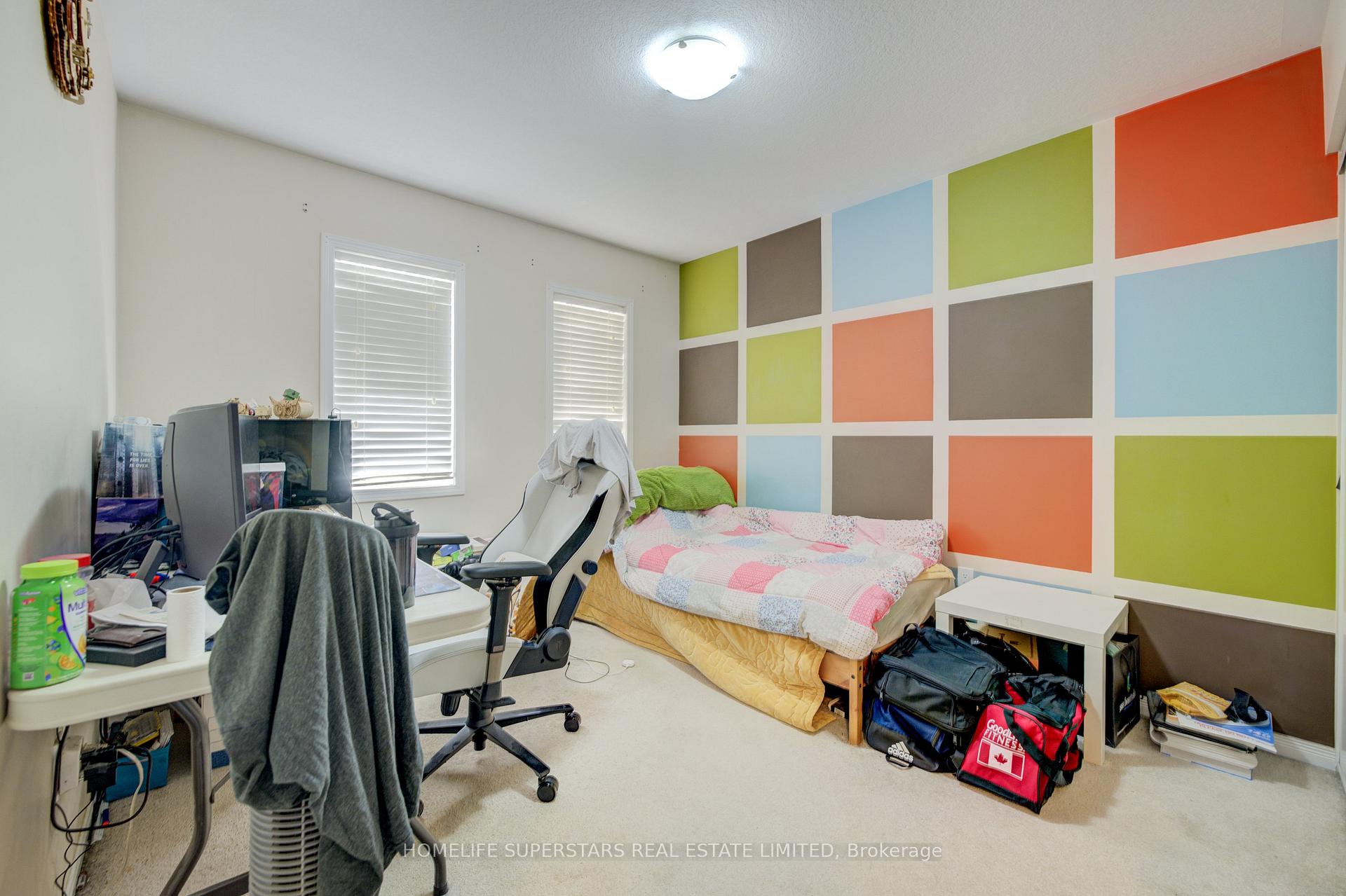 Photo 20 of 256 Apple Hill Crescent, Kitchener, Rosenburg — HOMEH