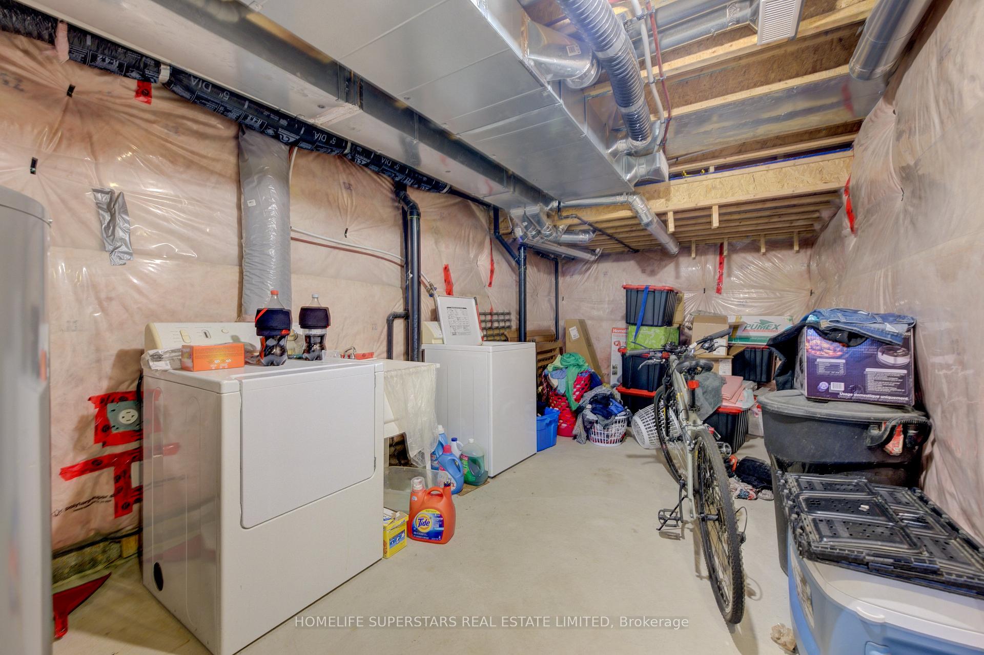 Photo 22 of 256 Apple Hill Crescent, Kitchener, Rosenburg — HOMEH