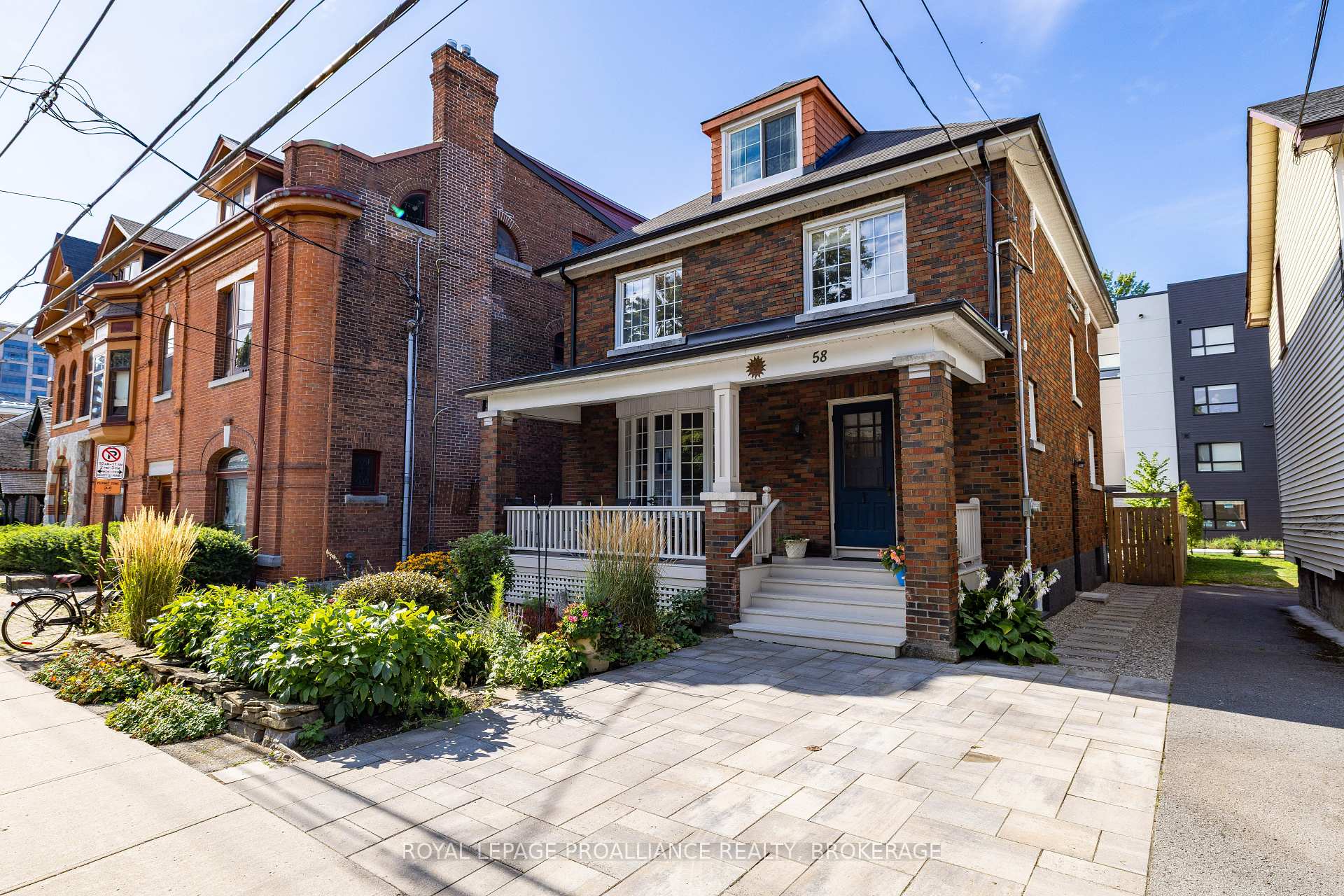 Front of 58 Earl Street