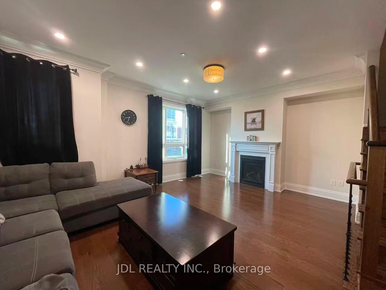 Photo 12 of Unit Room D, 4016 Highway 7 Street, Markham, Unionville — HOMEH