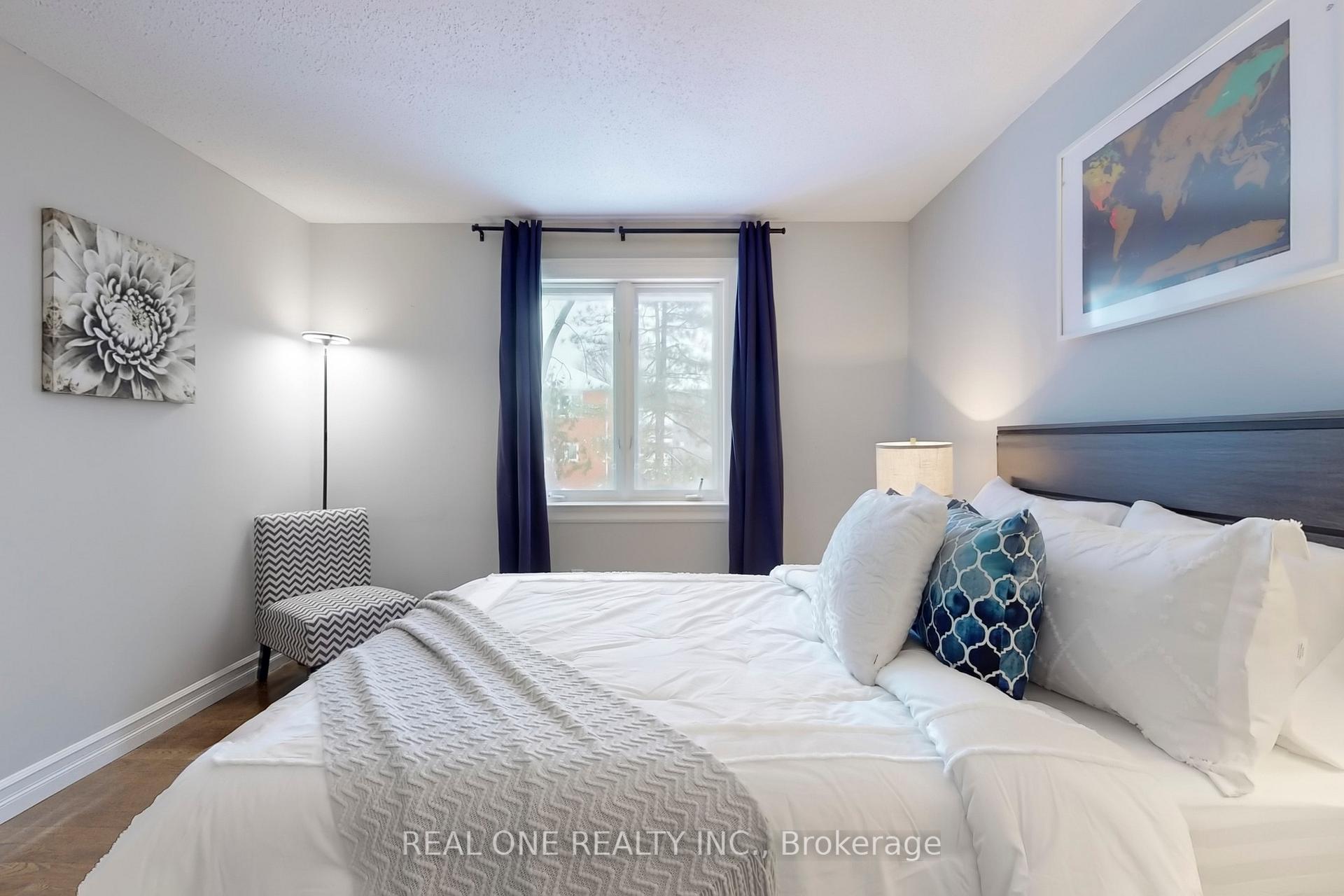 Photo 21 of 27 Aitken Circle, Markham, Unionville — HOMEH