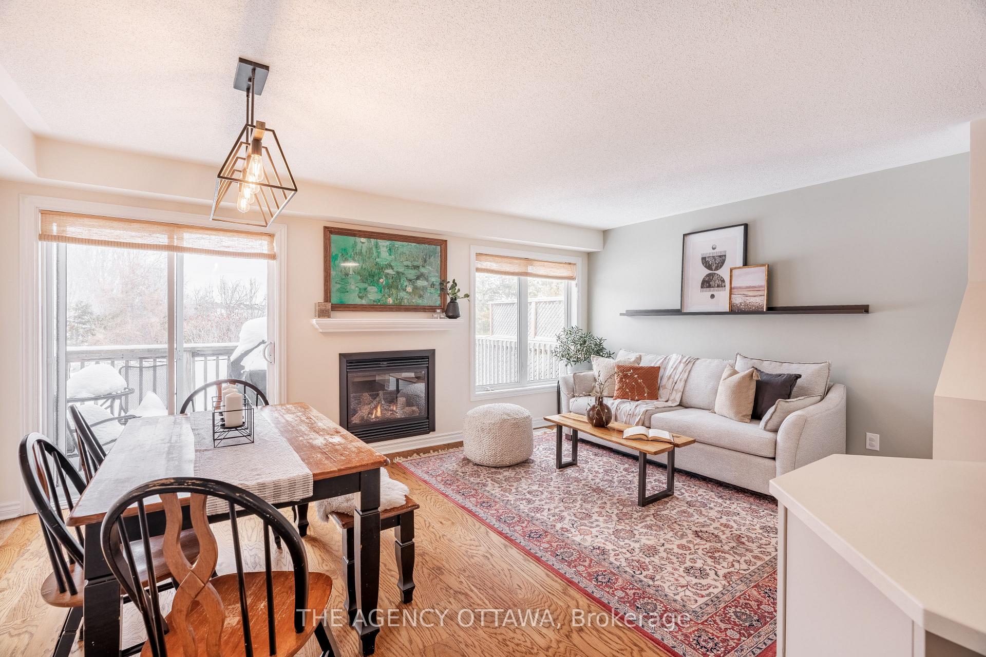 Photo 4 of 260 Catamount Court, Ottawa, Kanata - Emerald Meadows/Trailwest — HOMEH