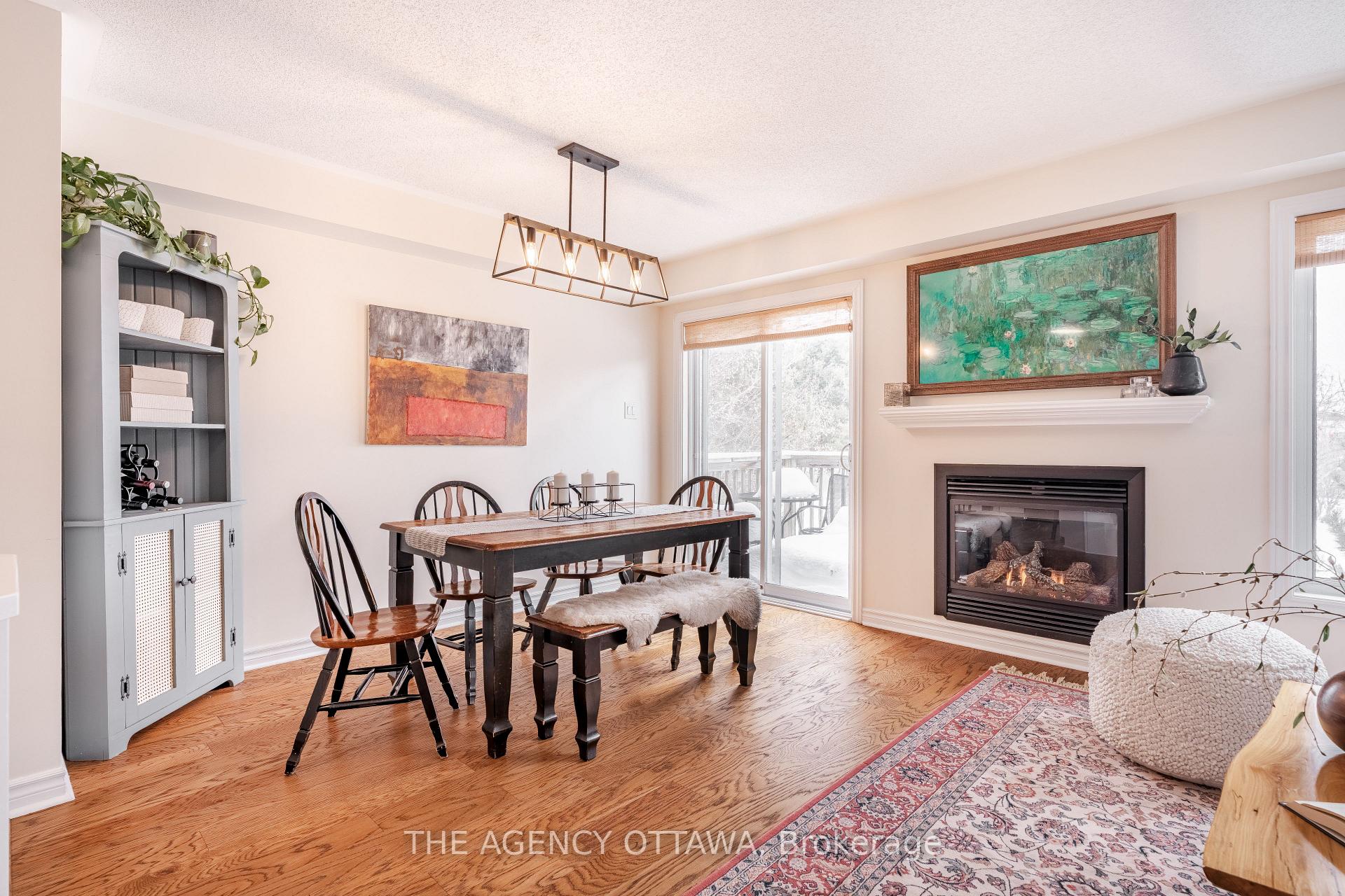 Photo 6 of 260 Catamount Court, Ottawa, Kanata - Emerald Meadows/Trailwest — HOMEH