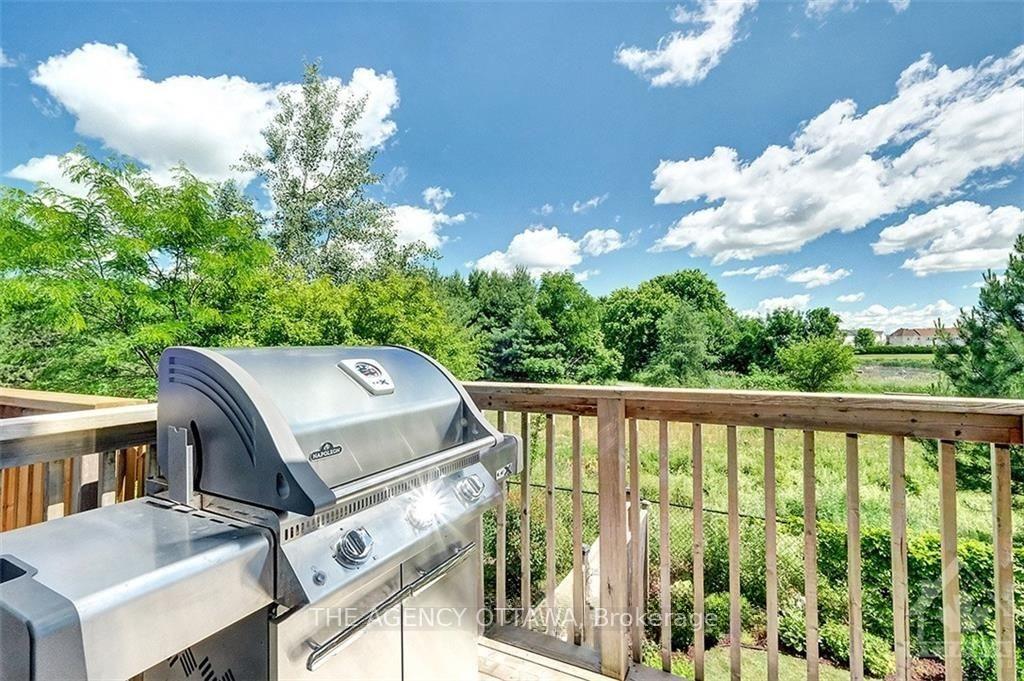 Photo 16 of 260 Catamount Court, Ottawa, Kanata - Emerald Meadows/Trailwest — HOMEH