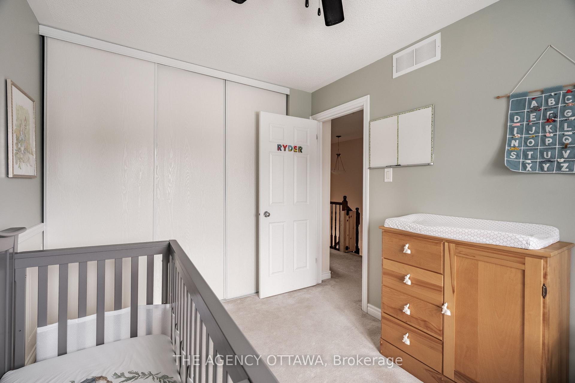 Photo 32 of 260 Catamount Court, Ottawa, Kanata - Emerald Meadows/Trailwest — HOMEH