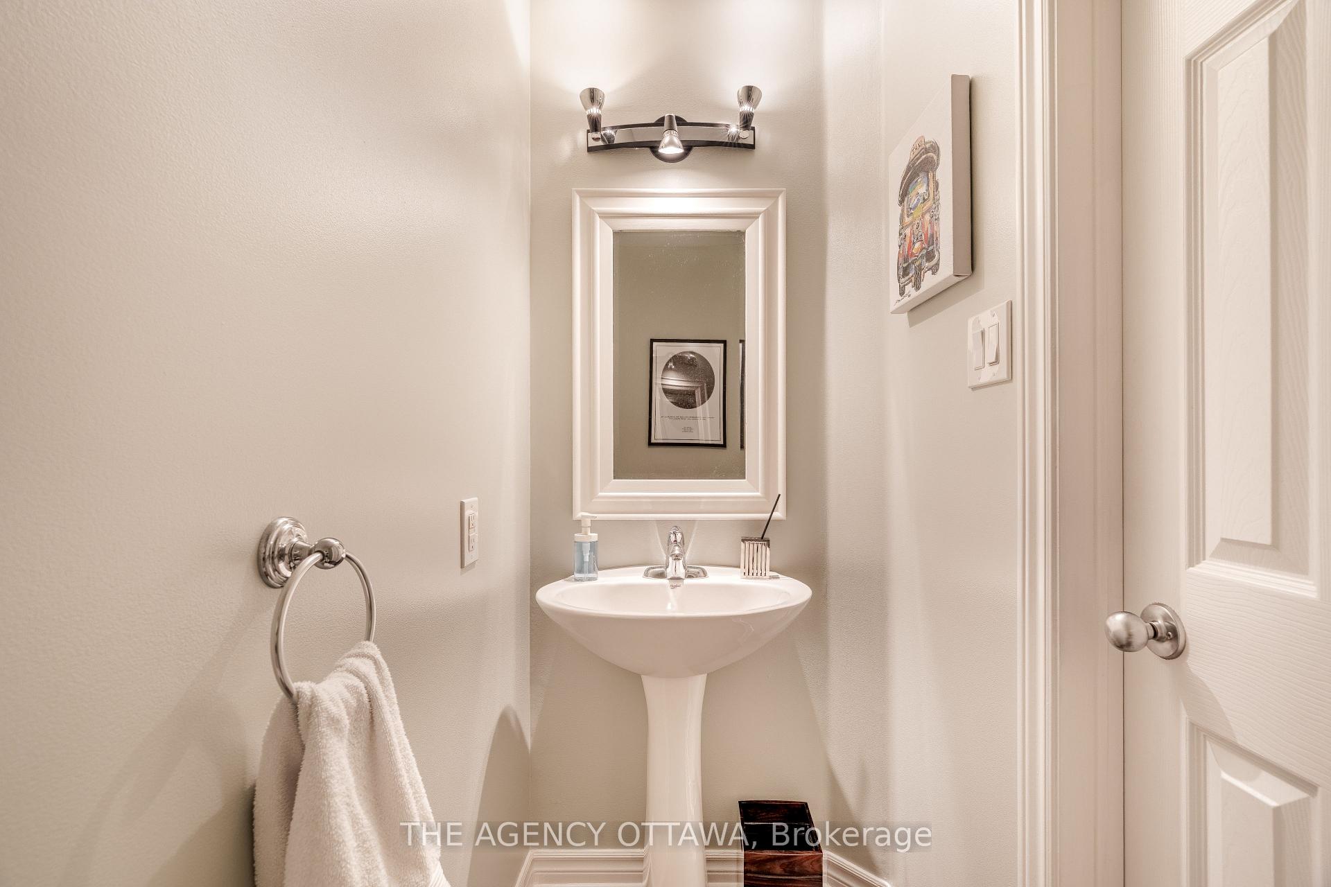 Photo 36 of 260 Catamount Court, Ottawa, Kanata - Emerald Meadows/Trailwest — HOMEH