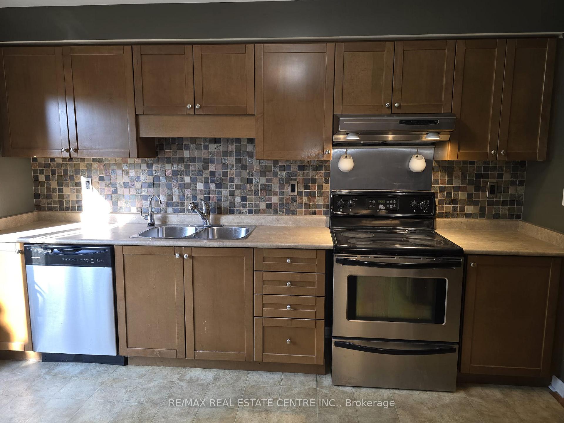 Photo 9 of 1159 Riddell Crescent, Milton, Beaty — HOMEH