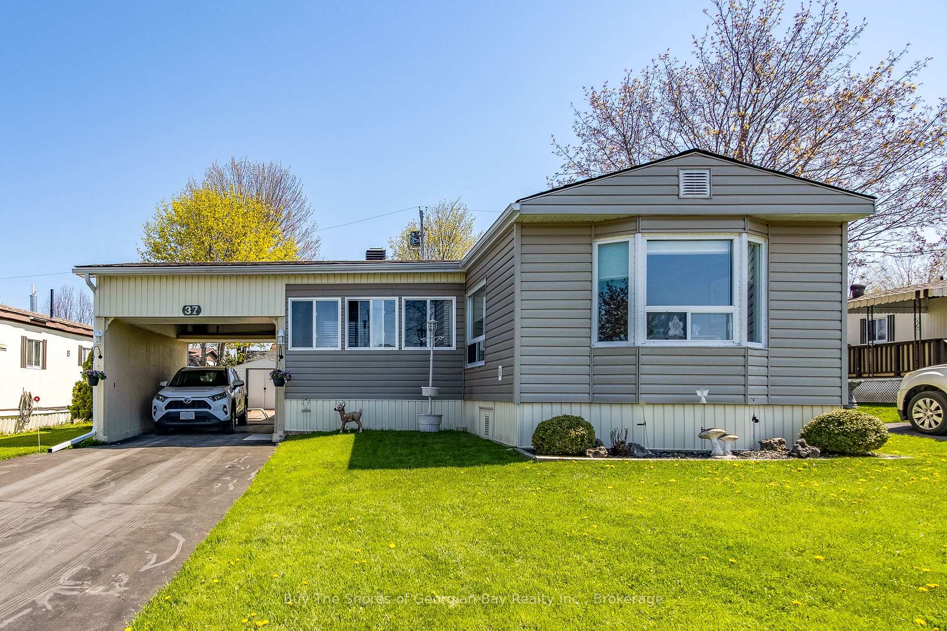 Photo 1 of 37 Northland Road, Midland — HOMEH