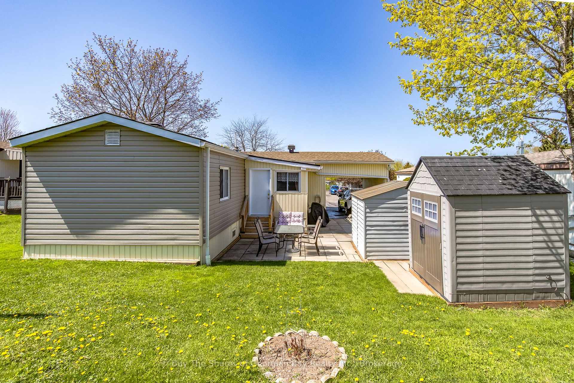 Photo 23 of 37 Northland Road, Midland — HOMEH