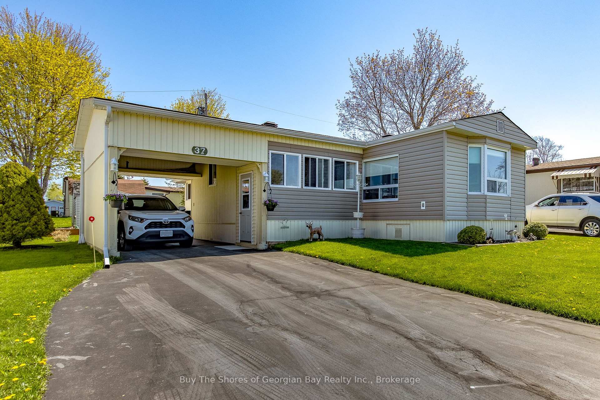 Photo 24 of 37 Northland Road, Midland — HOMEH