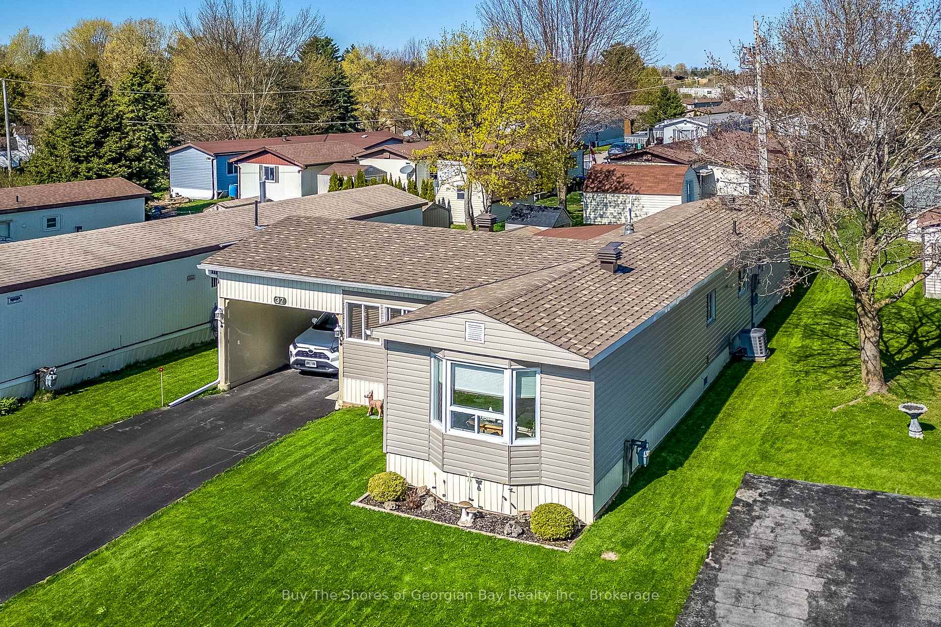 Photo 25 of 37 Northland Road, Midland — HOMEH