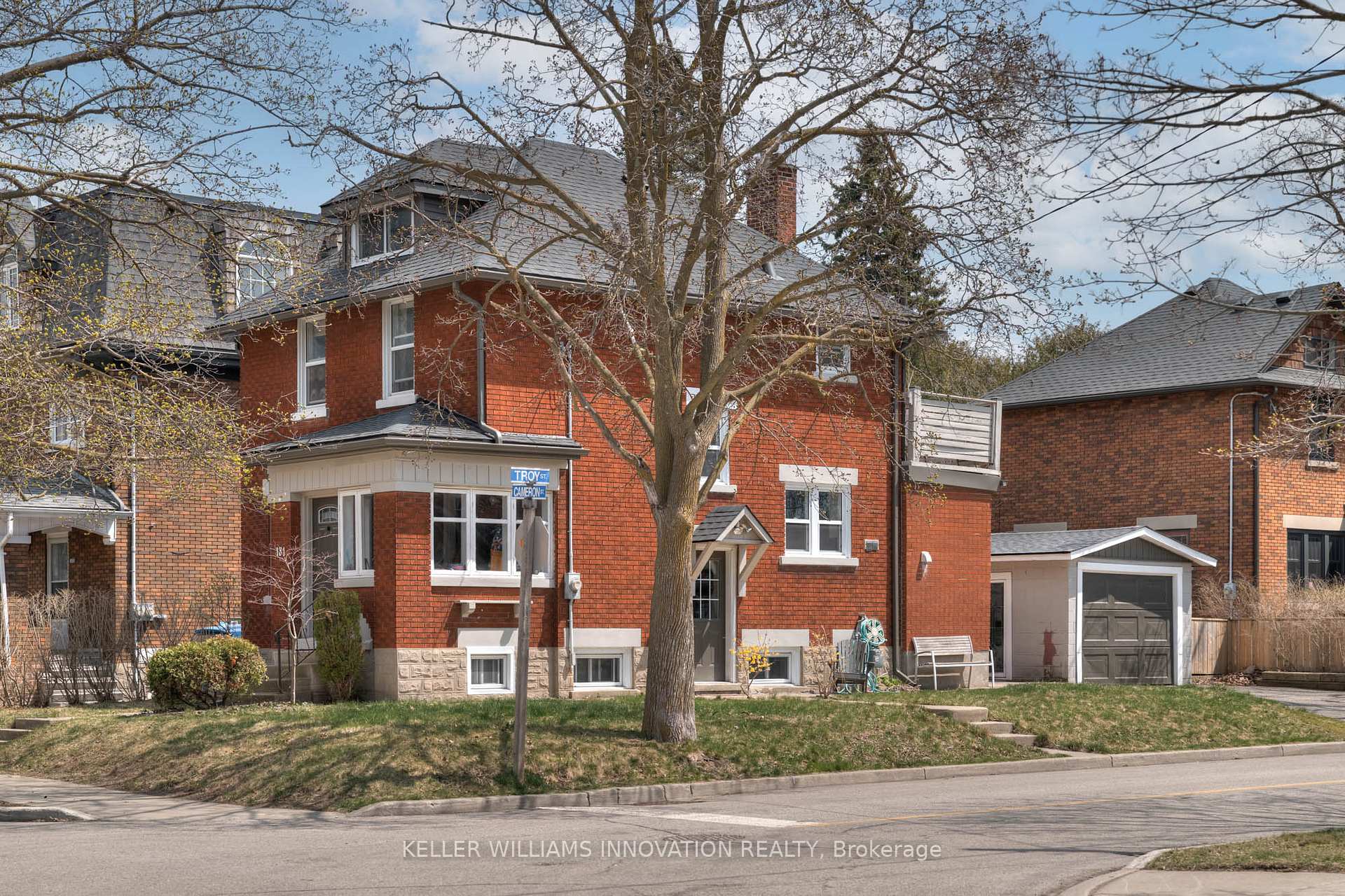 Photo 2 of 131 Cameron Street N, Kitchener — HOMEH