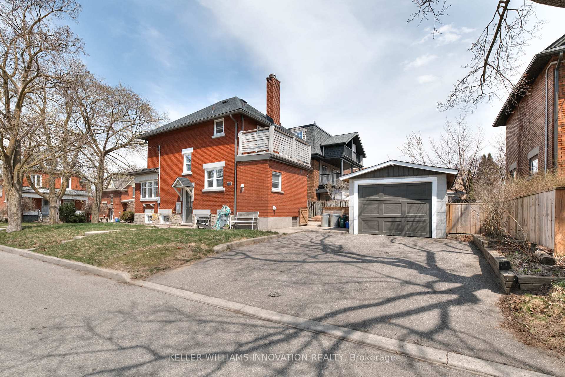 Photo 4 of 131 Cameron Street N, Kitchener — HOMEH