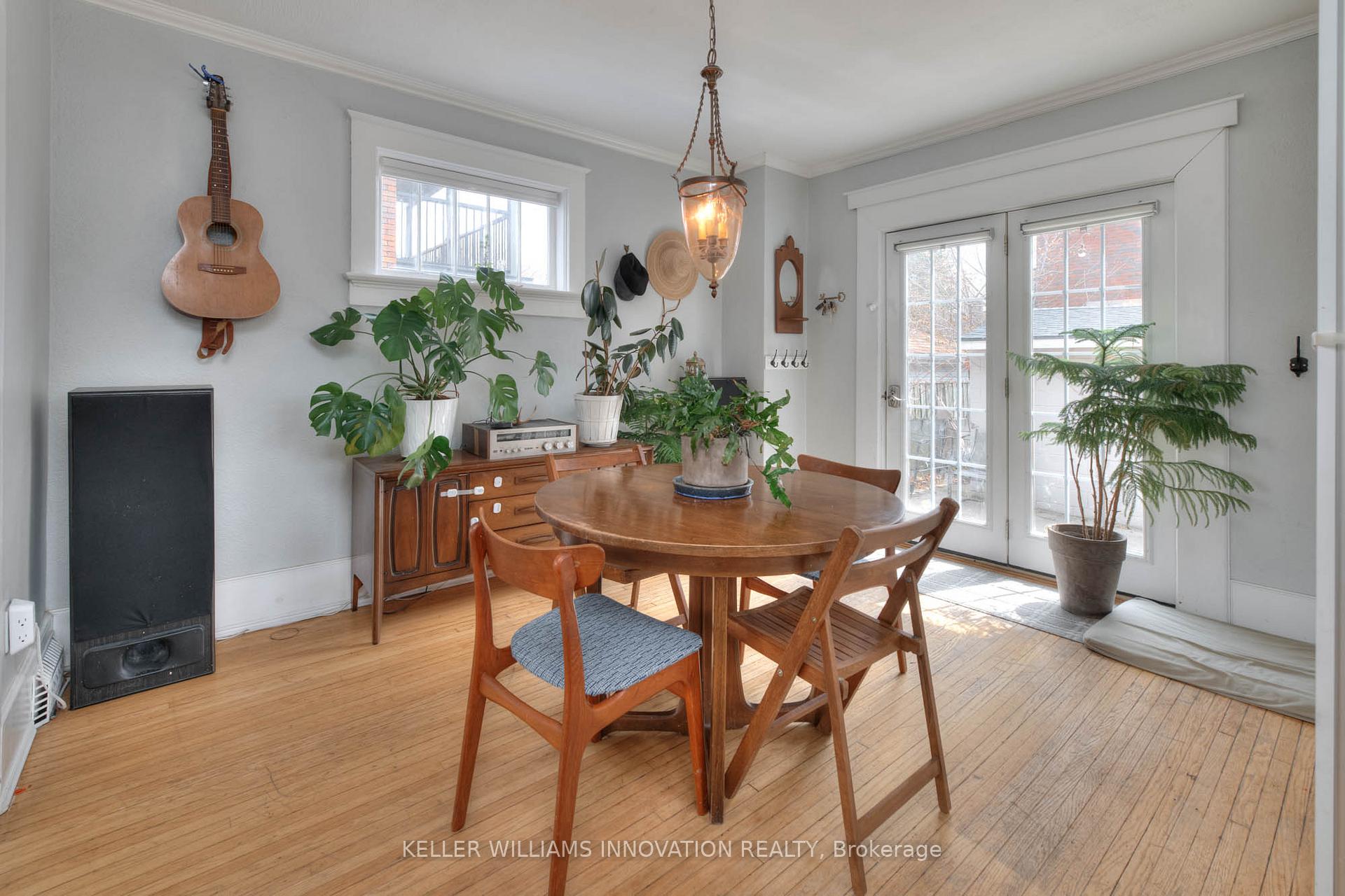 Photo 12 of 131 Cameron Street N, Kitchener — HOMEH