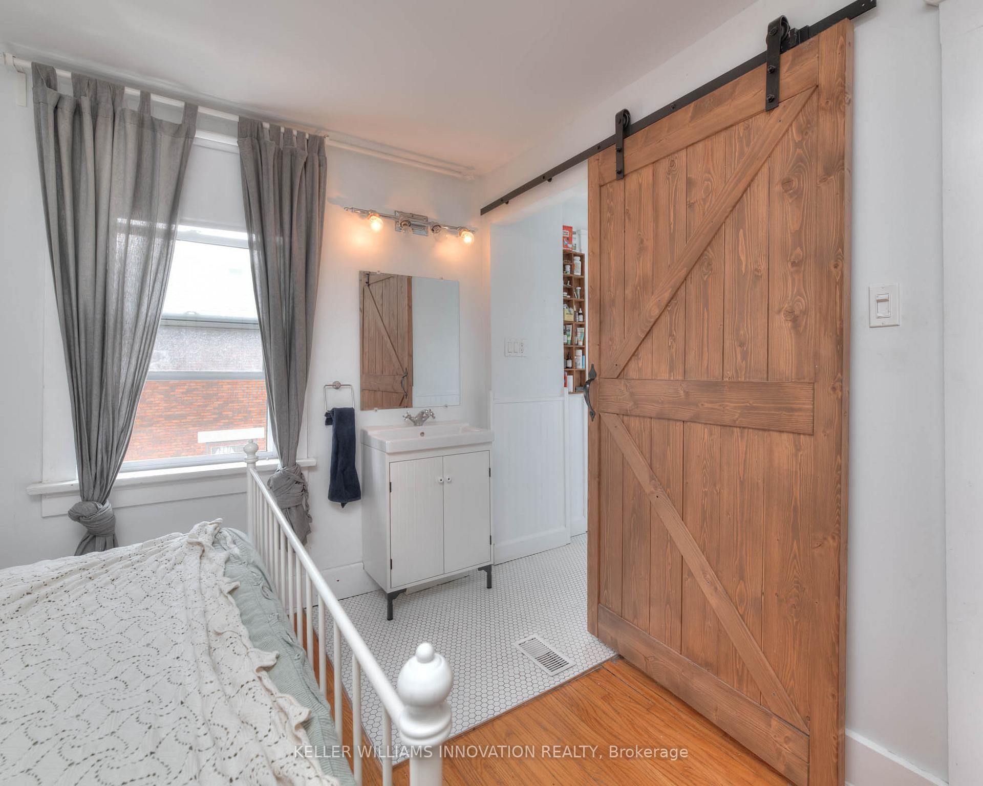 Photo 22 of 131 Cameron Street N, Kitchener — HOMEH