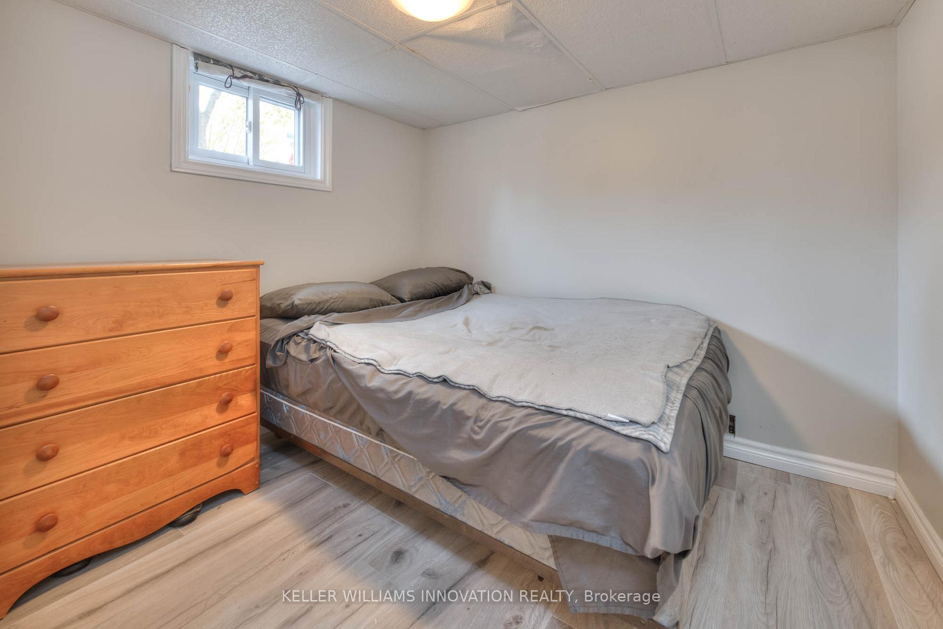 Photo 33 of 131 Cameron Street N, Kitchener — HOMEH