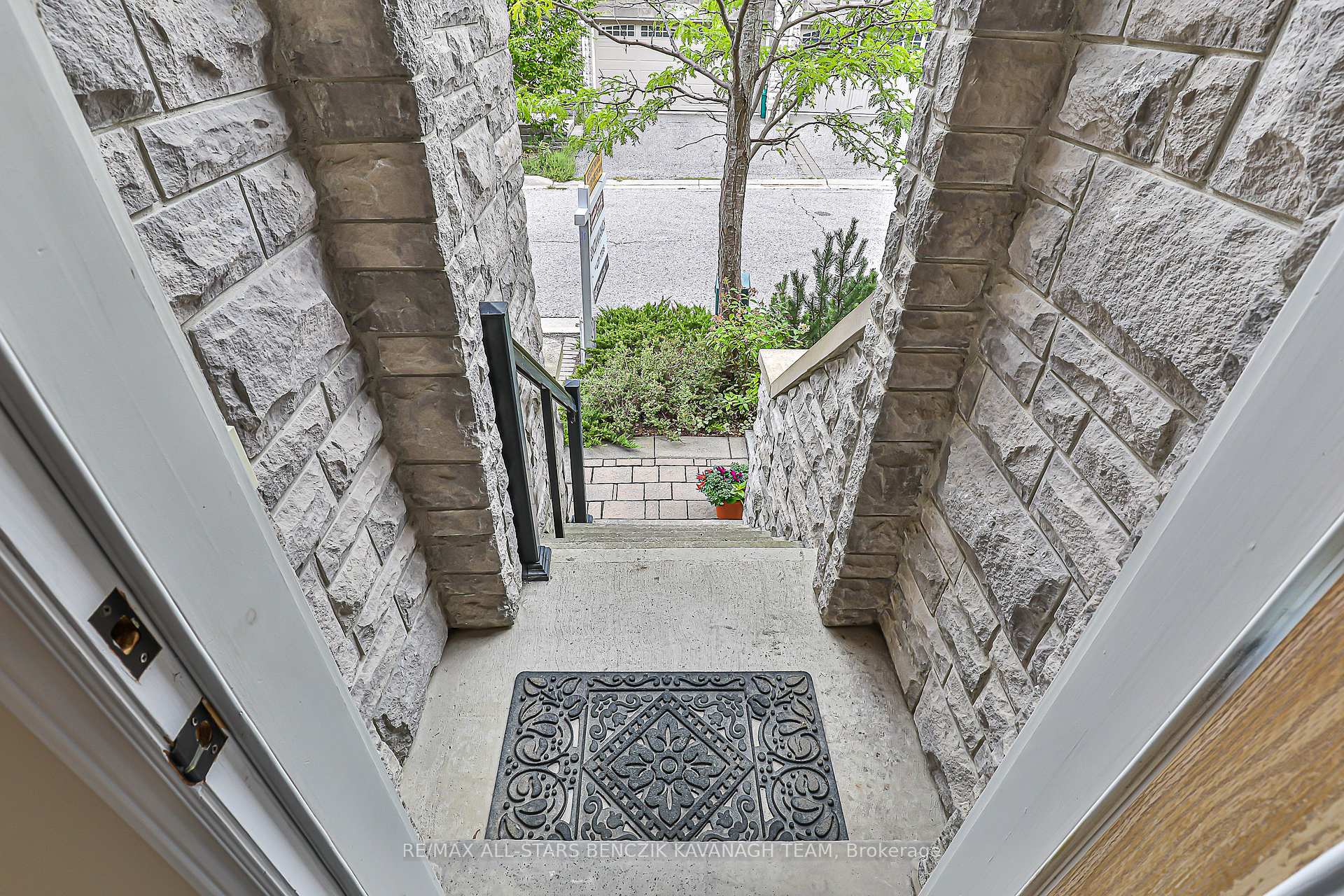 Photo 4 of 54 Kylemore Way, Markham, Angus Glen — HOMEH