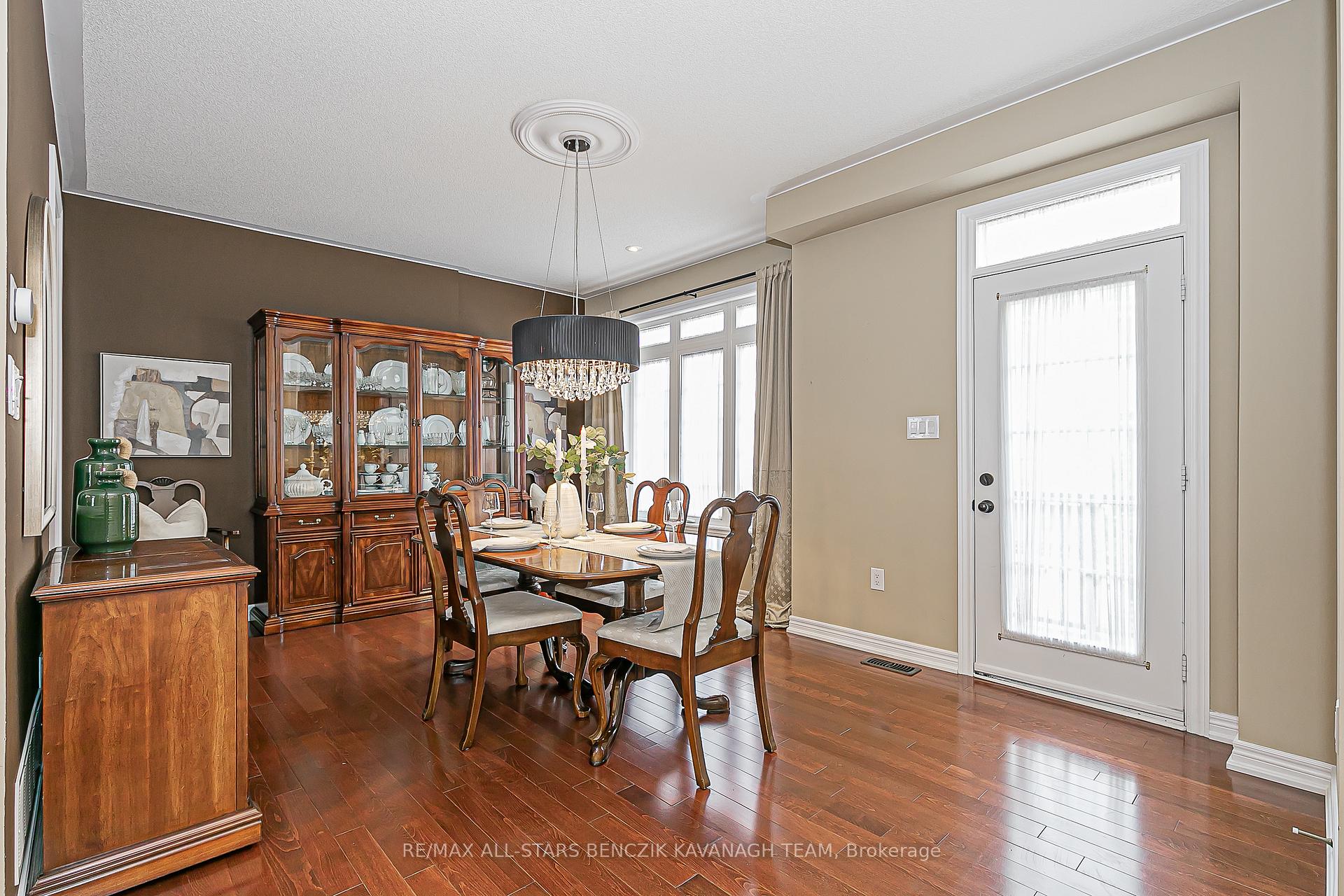 Photo 6 of 54 Kylemore Way, Markham, Angus Glen — HOMEH