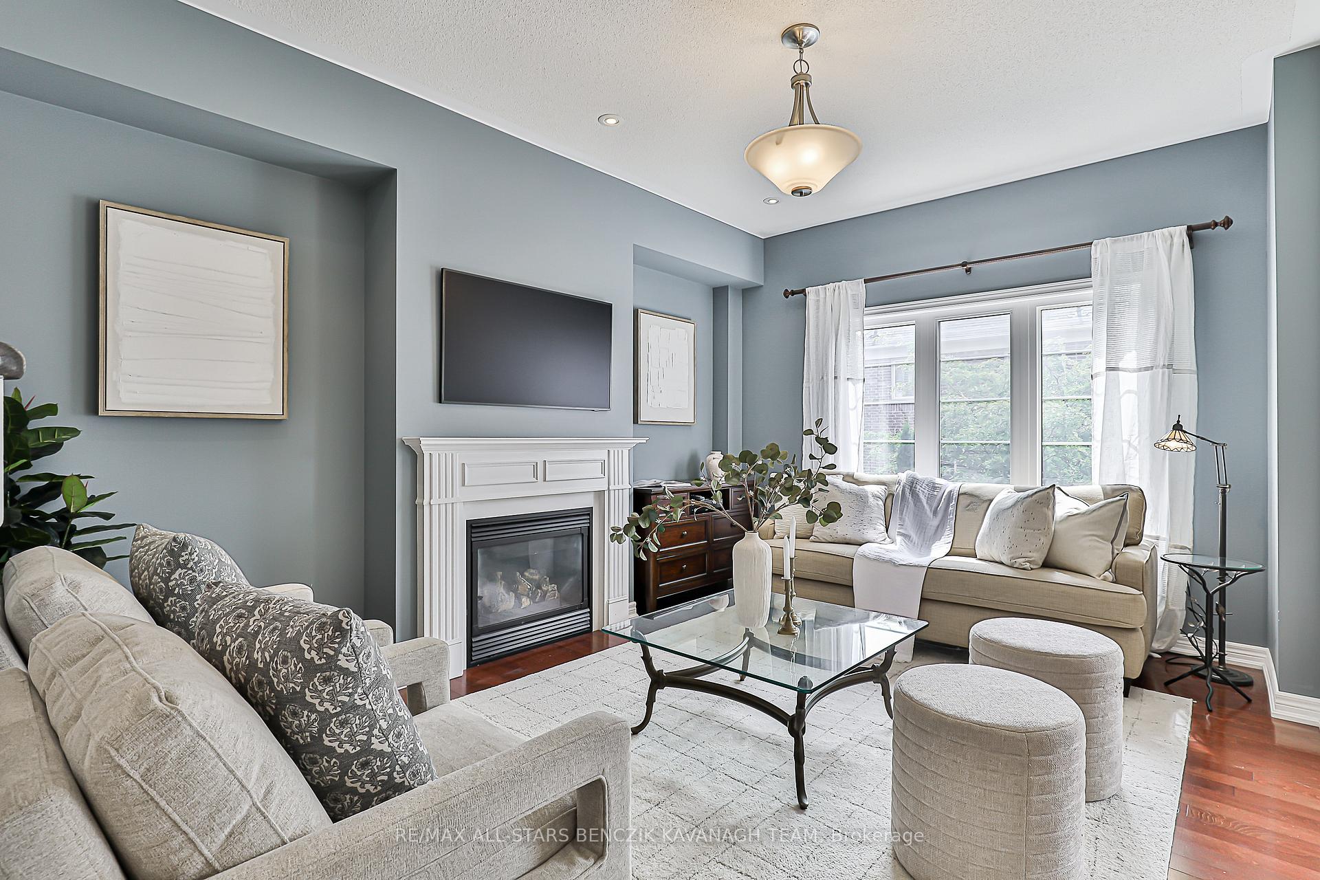 Photo 9 of 54 Kylemore Way, Markham, Angus Glen — HOMEH