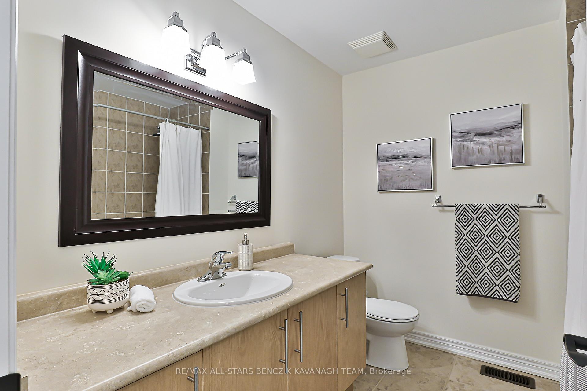 Photo 23 of 54 Kylemore Way, Markham, Angus Glen — HOMEH
