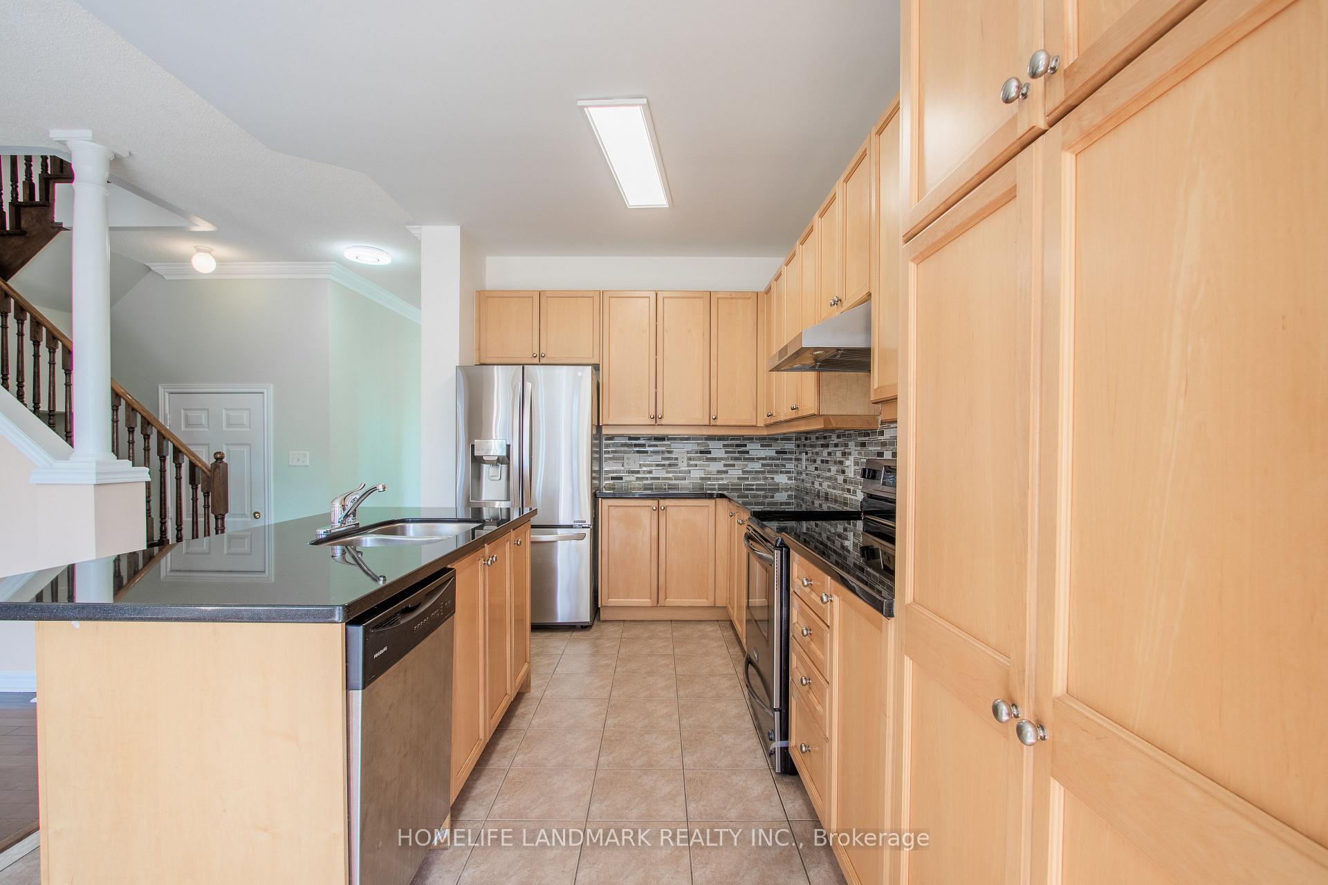 Photo 11 of Unit MAIN, 58 Pillar Rock Crescent, Markham, Victoria Manor-Jennings Gate — HOMEH
