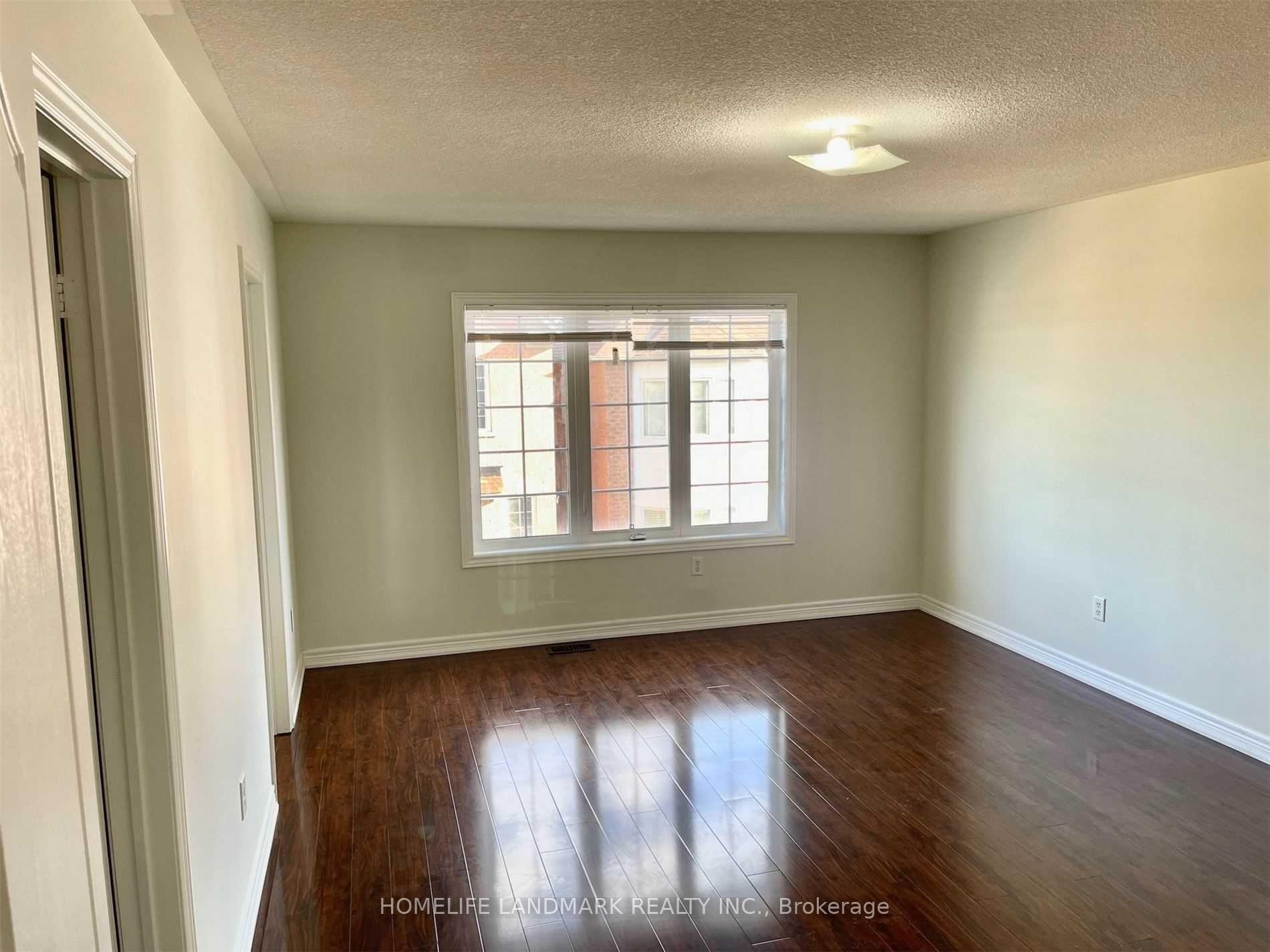 Photo 19 of Unit MAIN, 58 Pillar Rock Crescent, Markham, Victoria Manor-Jennings Gate — HOMEH