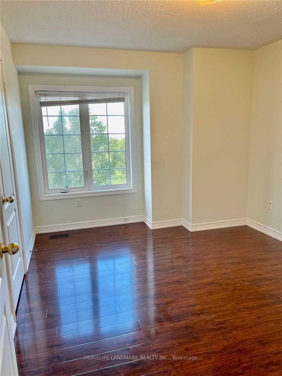 Photo 22 of Unit MAIN, 58 Pillar Rock Crescent, Markham, Victoria Manor-Jennings Gate — HOMEH