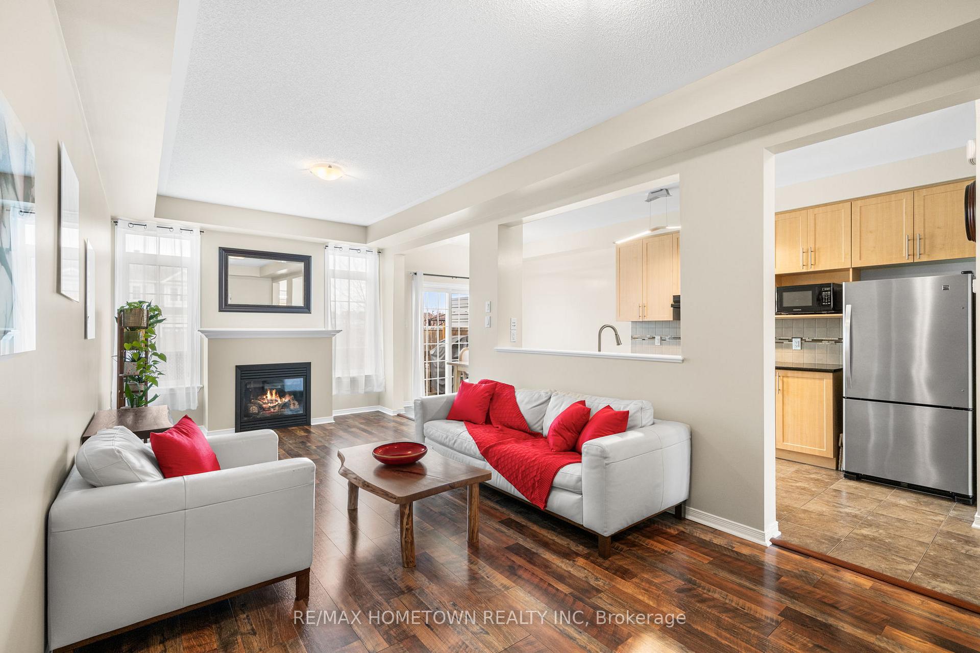 Photo 11 of 596 Barrick Hill Road, Ottawa, Kanata - Emerald Meadows/Trailwest — HOMEH