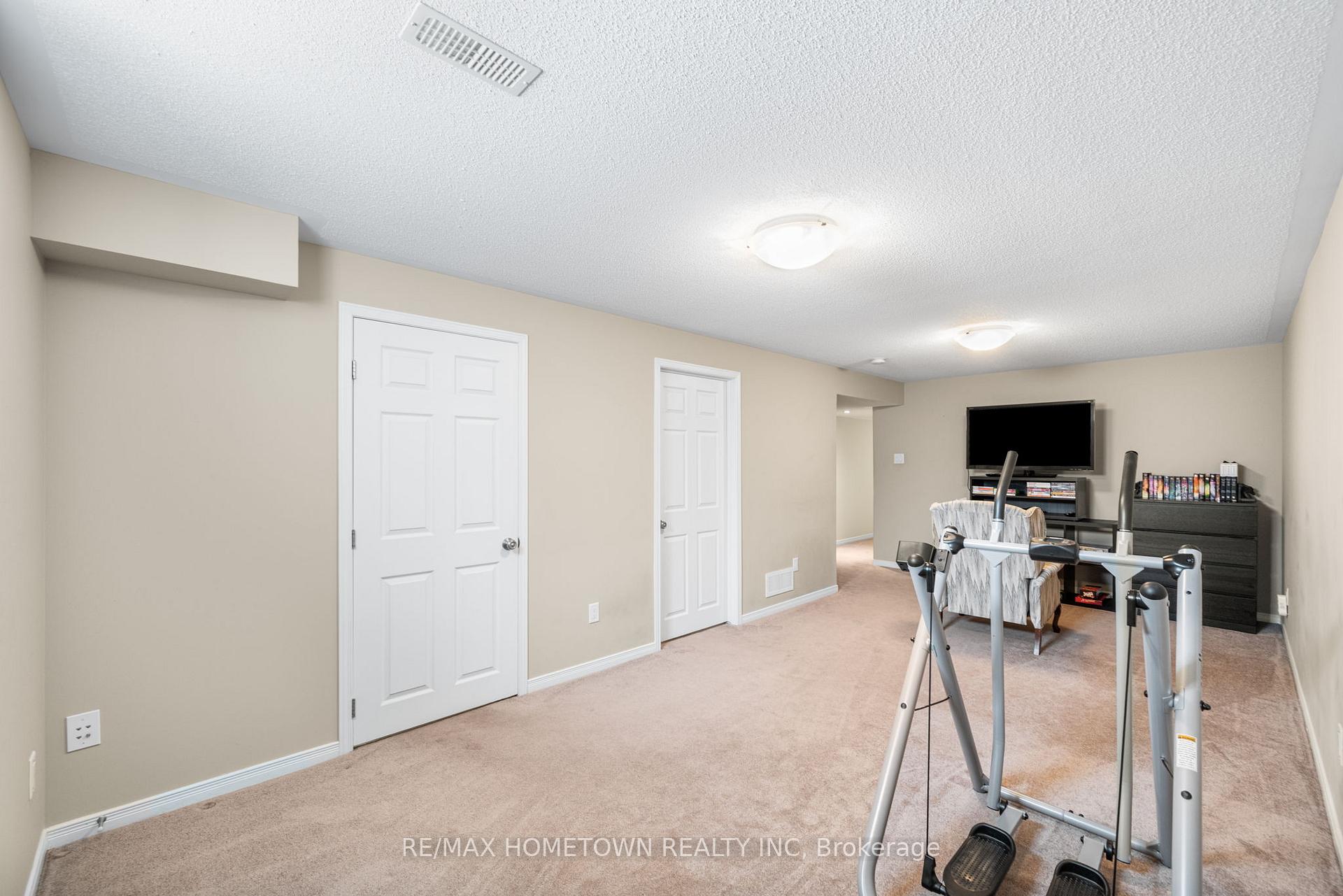 Photo 27 of 596 Barrick Hill Road, Ottawa, Kanata - Emerald Meadows/Trailwest — HOMEH