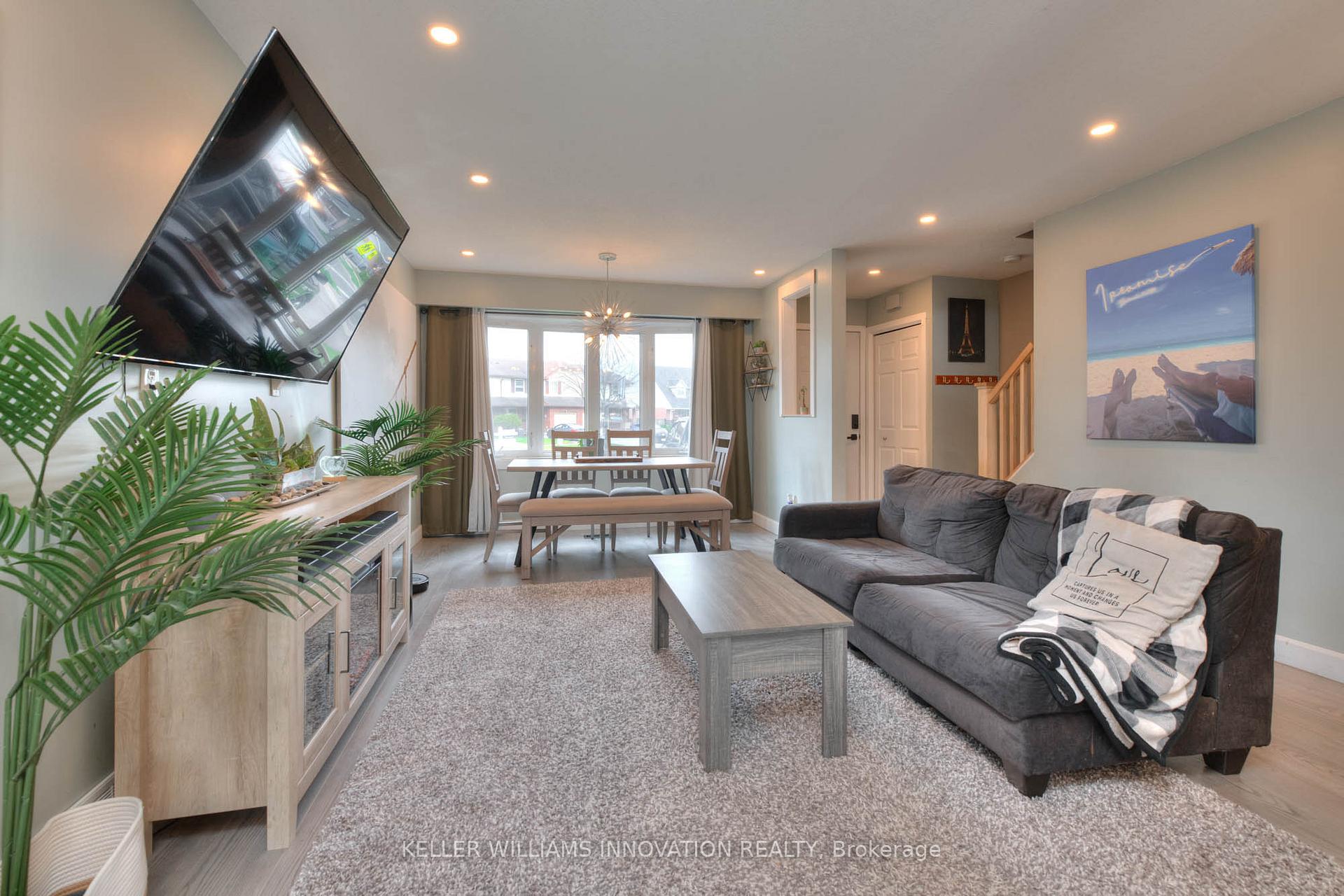 Photo 5 of 122 Breckenridge Drive, Kitchener — HOMEH