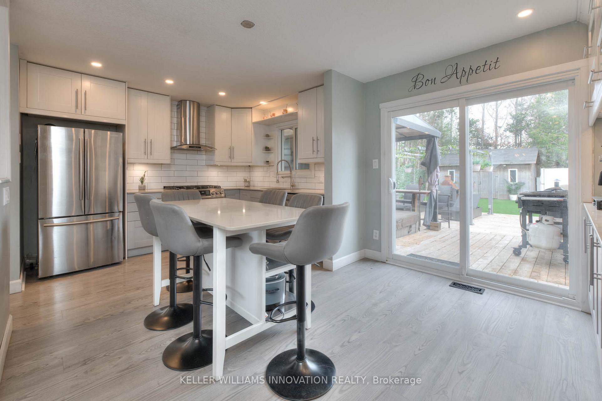 Photo 10 of 122 Breckenridge Drive, Kitchener — HOMEH
