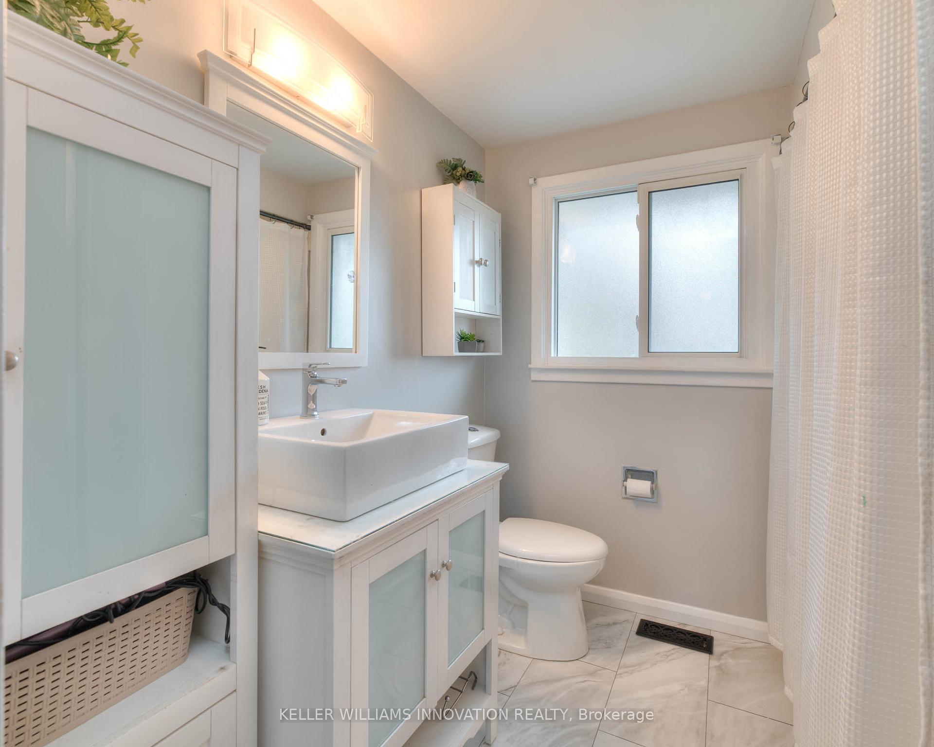 Photo 17 of 122 Breckenridge Drive, Kitchener — HOMEH
