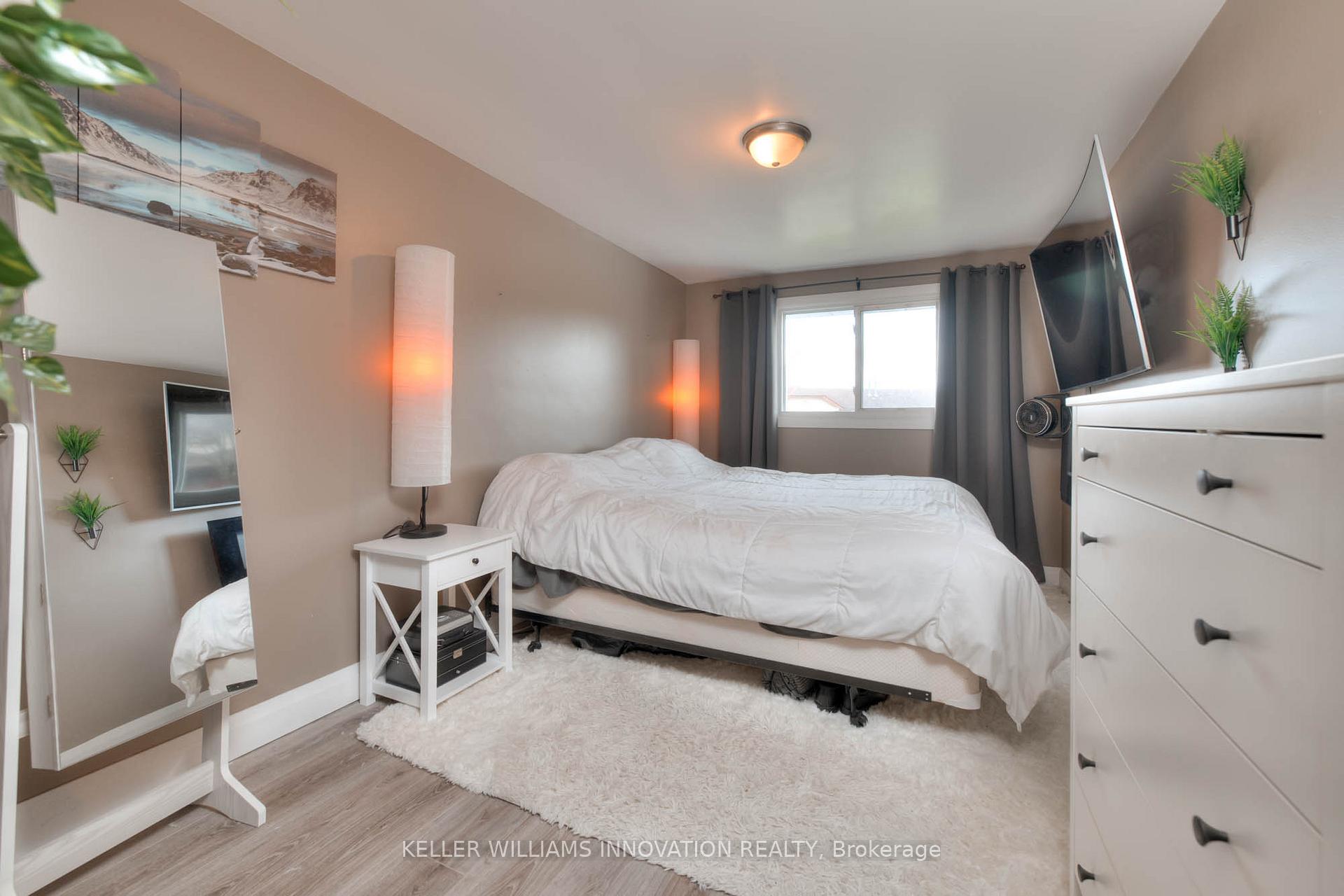 Photo 19 of 122 Breckenridge Drive, Kitchener — HOMEH