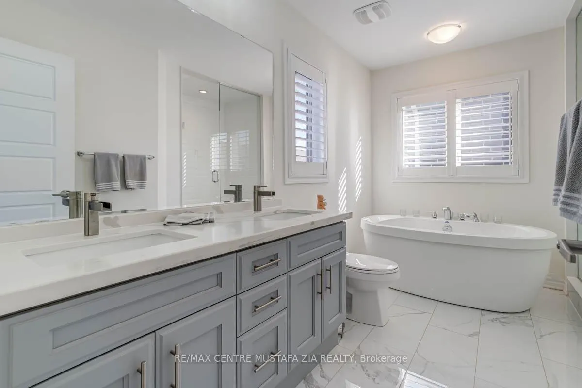 Photo 13 of 688 Kennedy Circle W, Milton, Cobban — HOMEH