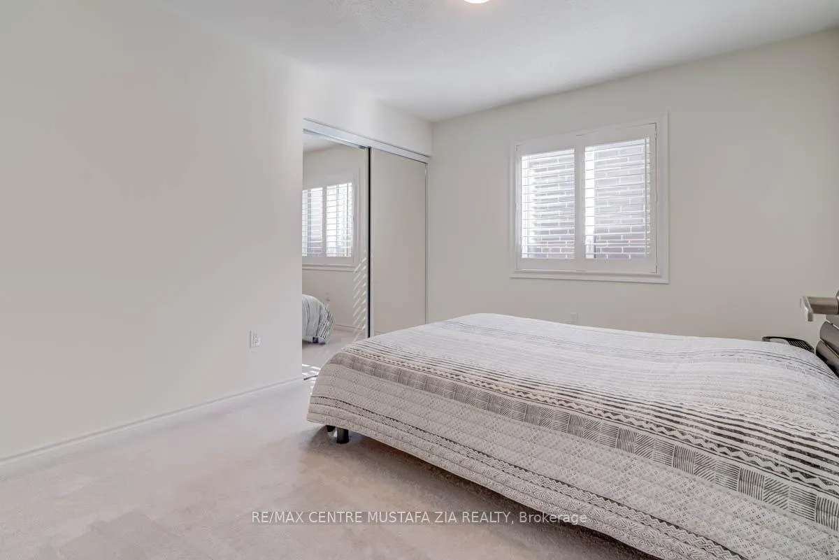 Photo 15 of 688 Kennedy Circle W, Milton, Cobban — HOMEH