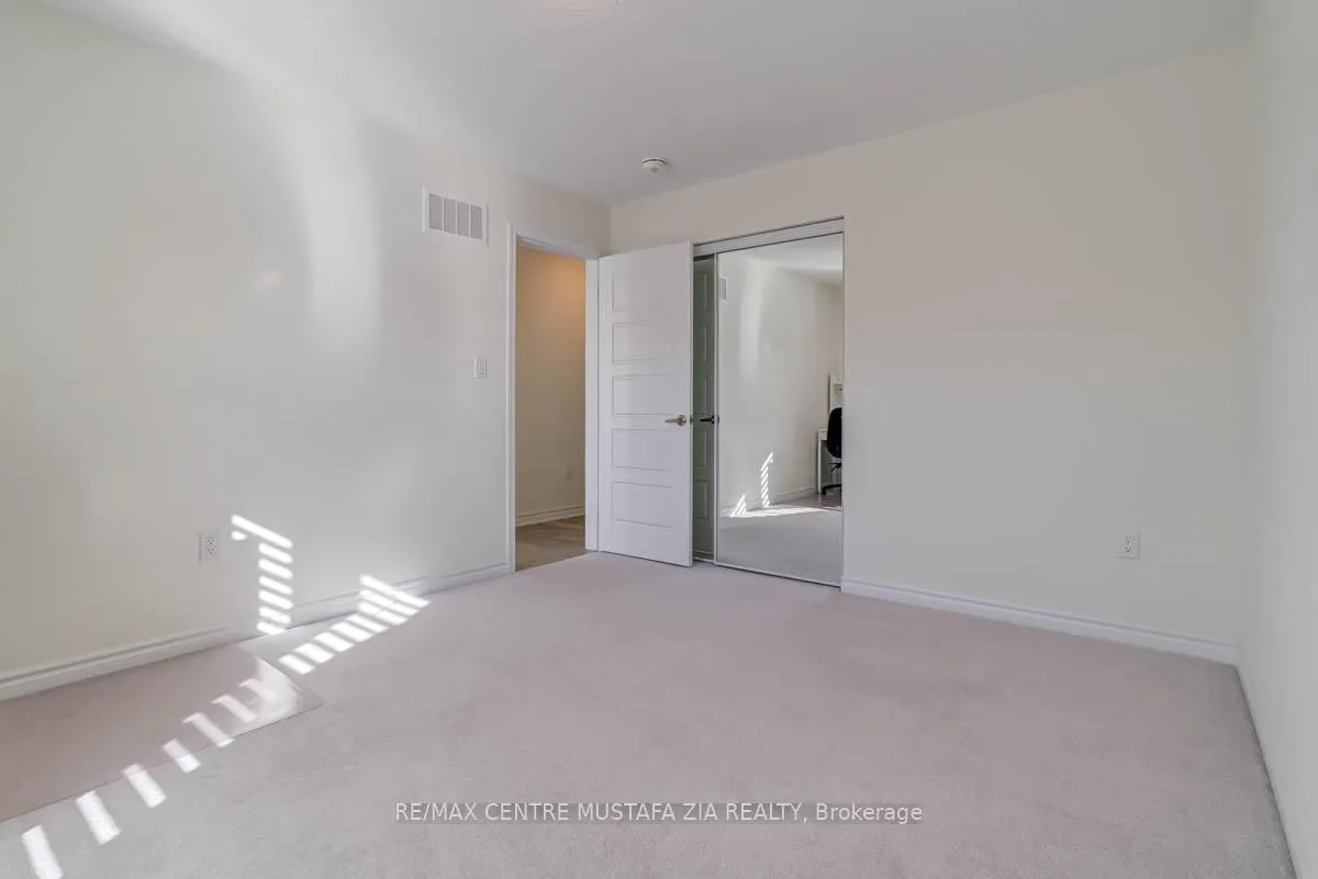 Photo 19 of 688 Kennedy Circle W, Milton, Cobban — HOMEH