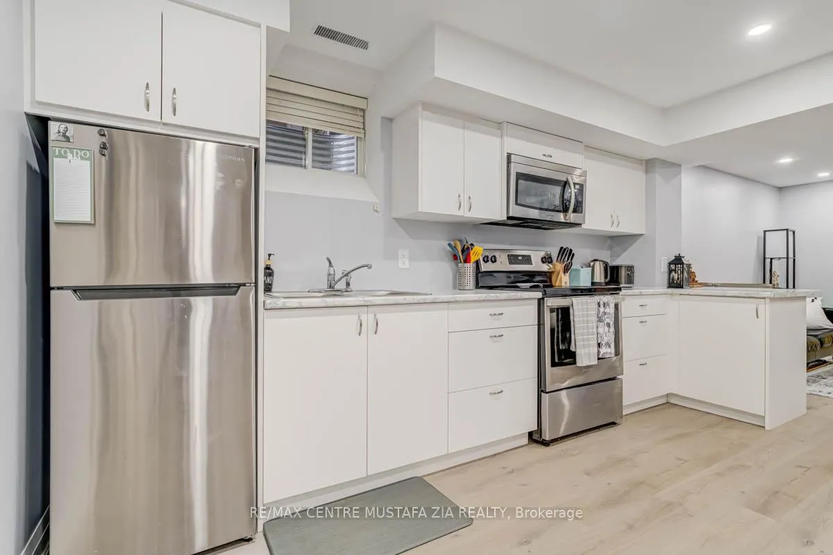 Photo 27 of 688 Kennedy Circle W, Milton, Cobban — HOMEH