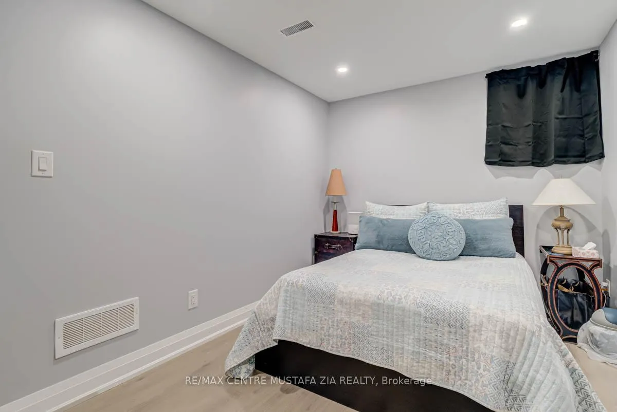 Photo 35 of 688 Kennedy Circle W, Milton, Cobban — HOMEH