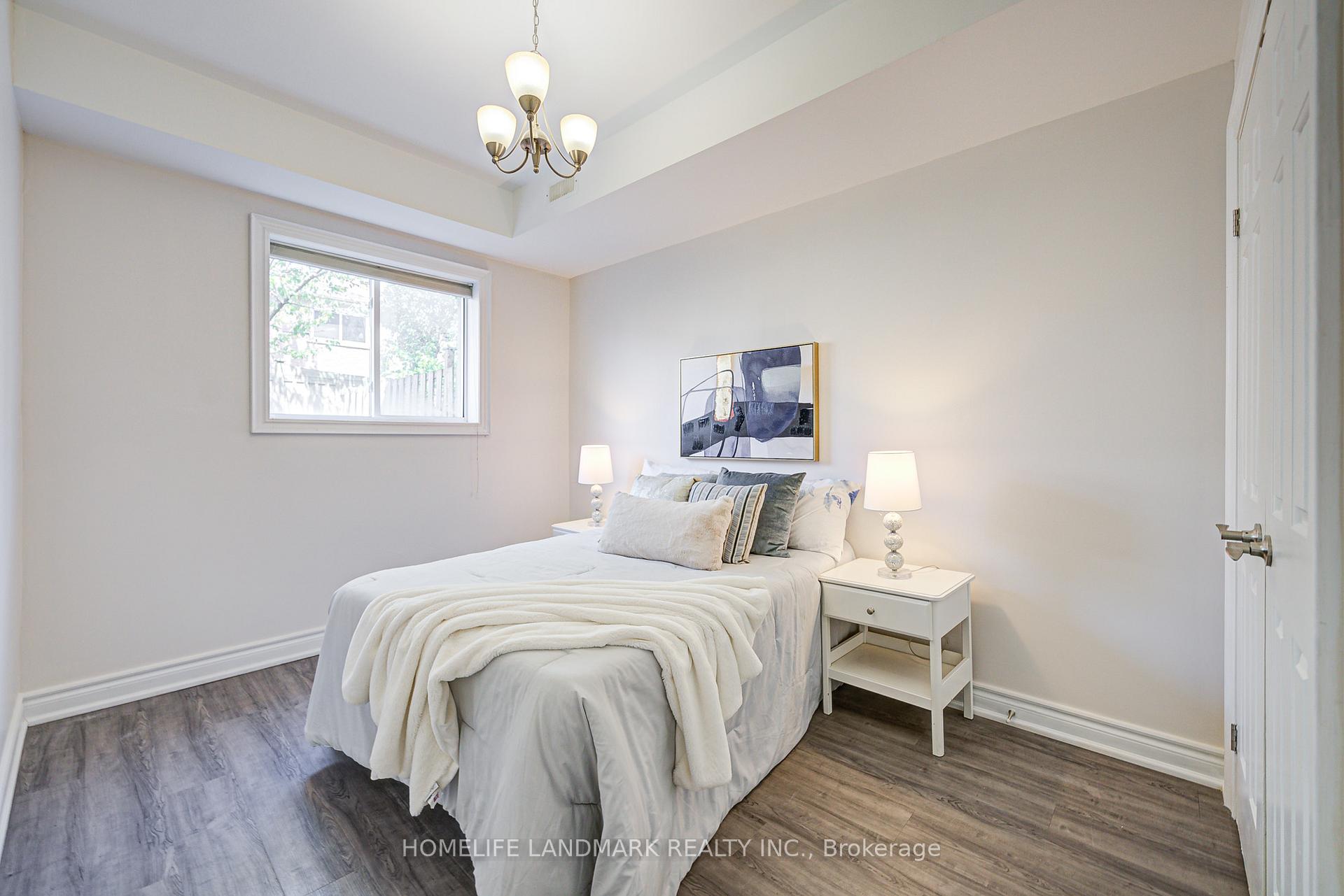 Photo 9 of 24 Red Sea Way, Markham, Middlefield — HOMEH
