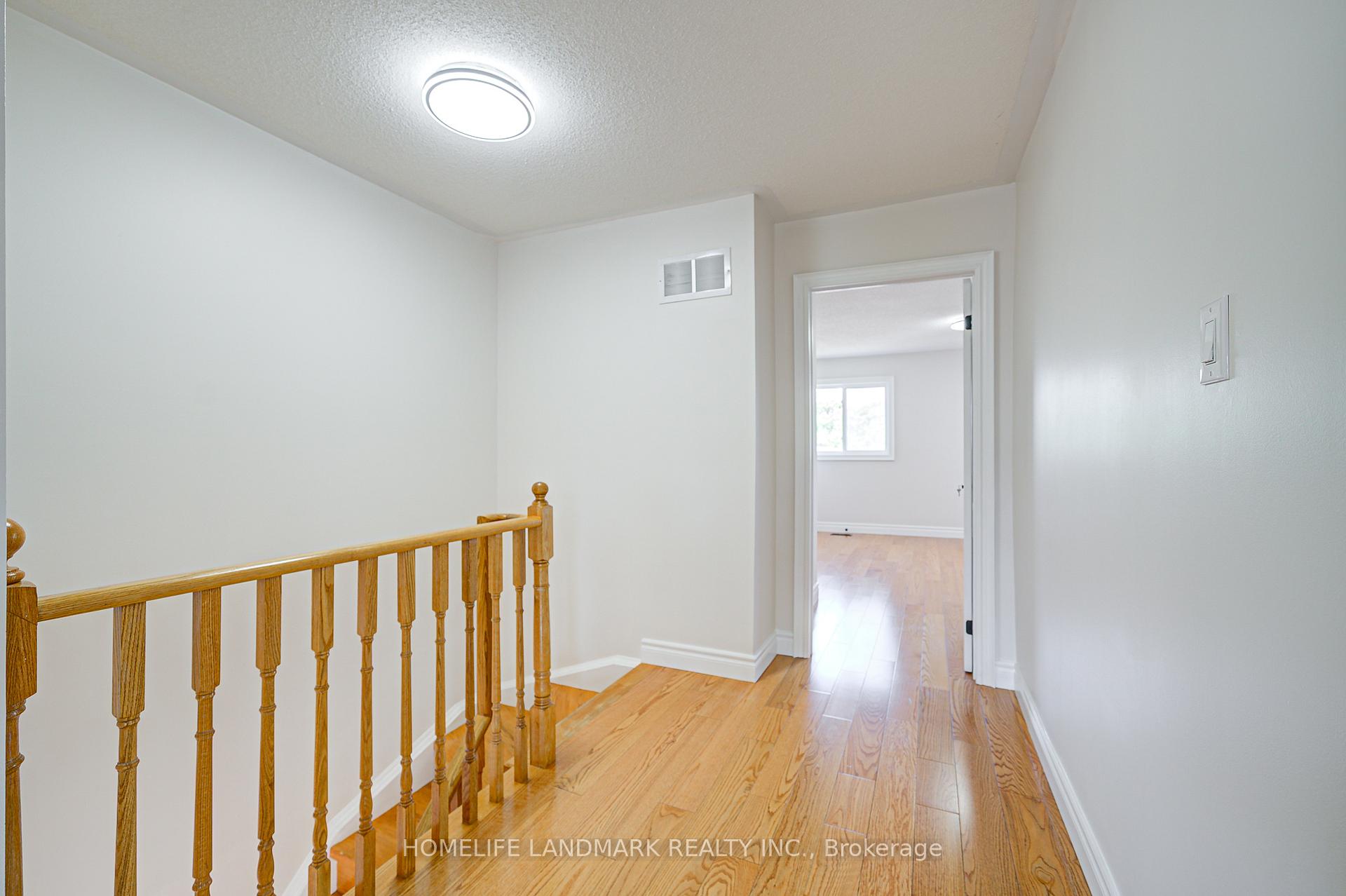 Photo 34 of 24 Red Sea Way, Markham, Middlefield — HOMEH